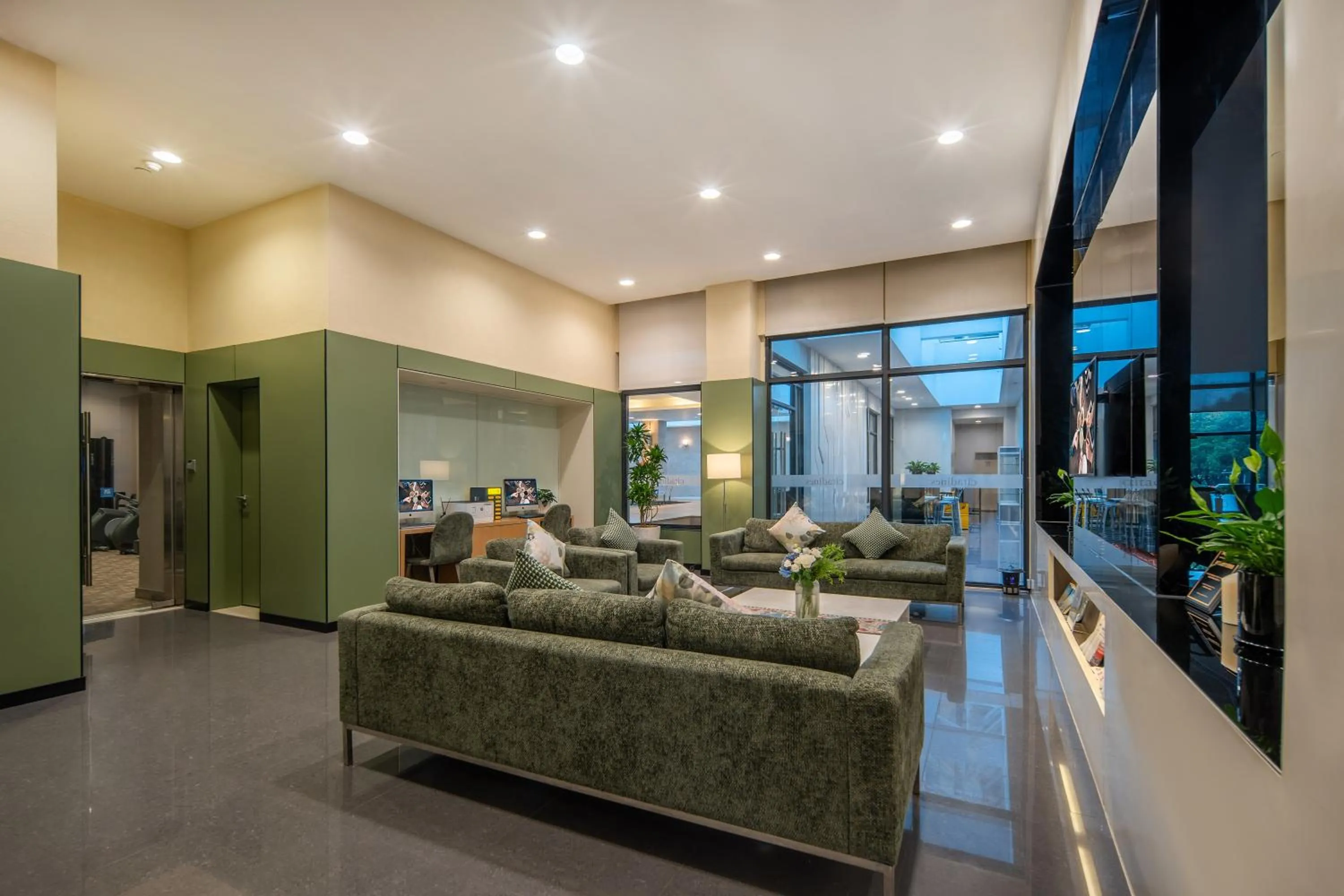 Communal lounge/ TV room in Citadines Zhuankou Wuhan