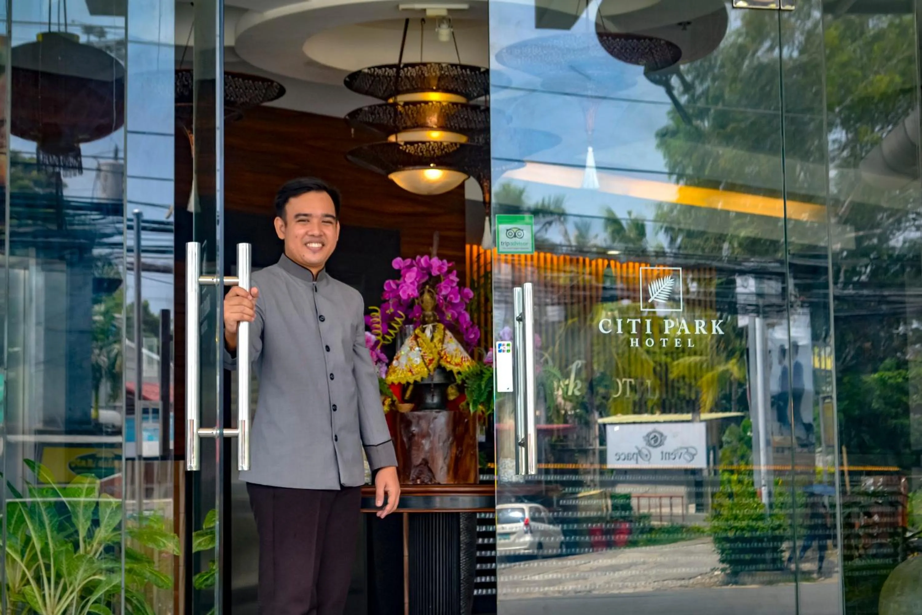 Facade/entrance in Citi Park Hotel Cebu powered by Cocotel
