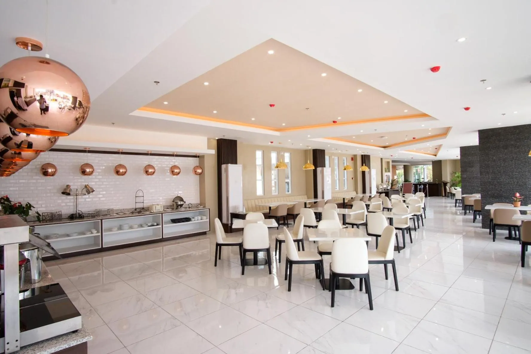 Restaurant/places to eat in Citi Park Hotel Cebu powered by Cocotel