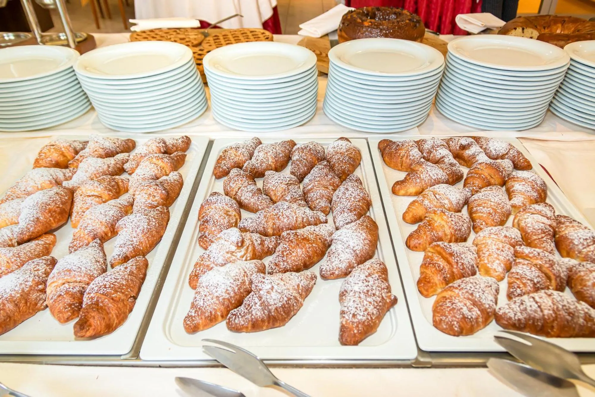 Breakfast in Hotel American