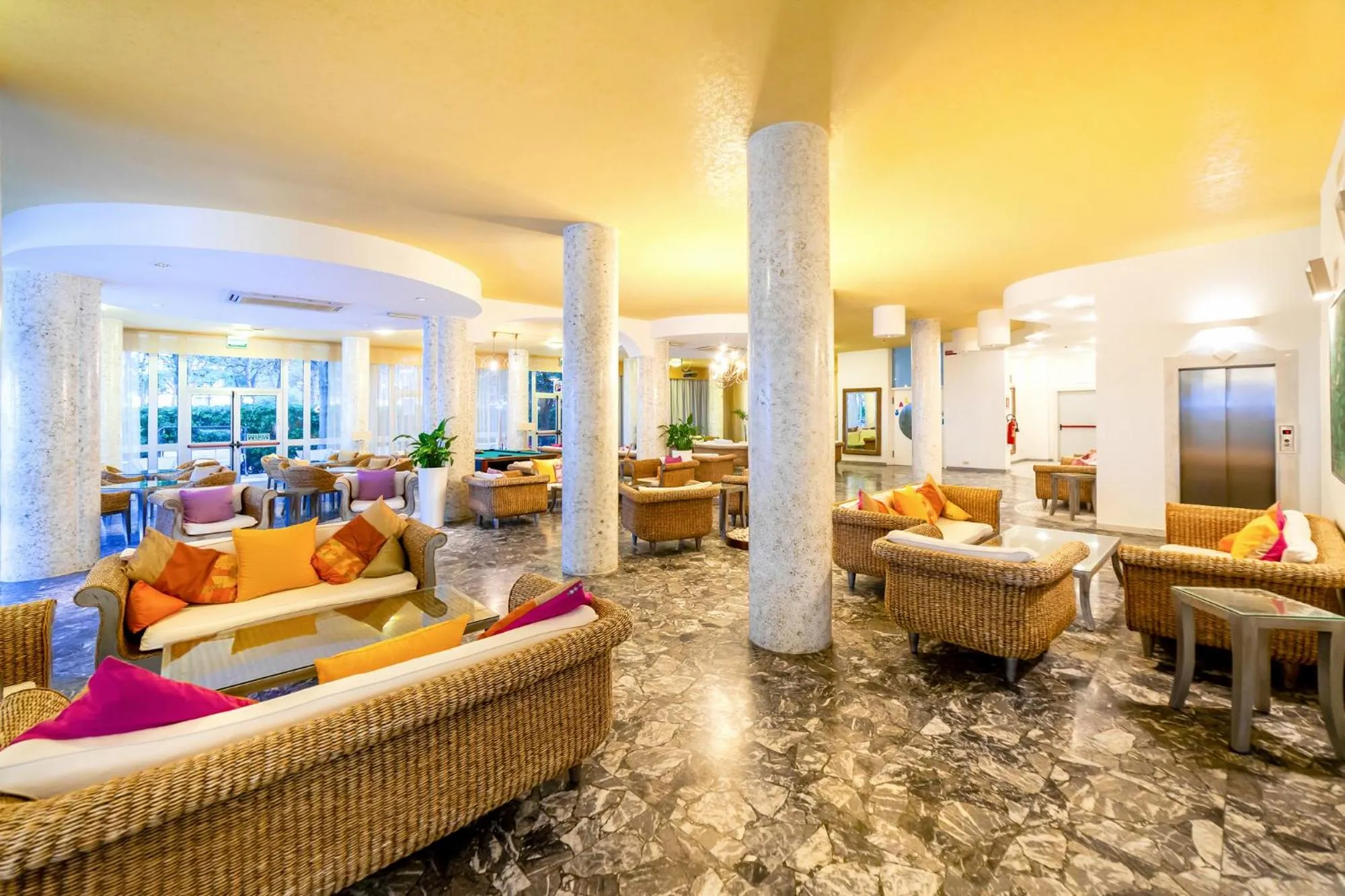 Lounge or bar in Hotel American