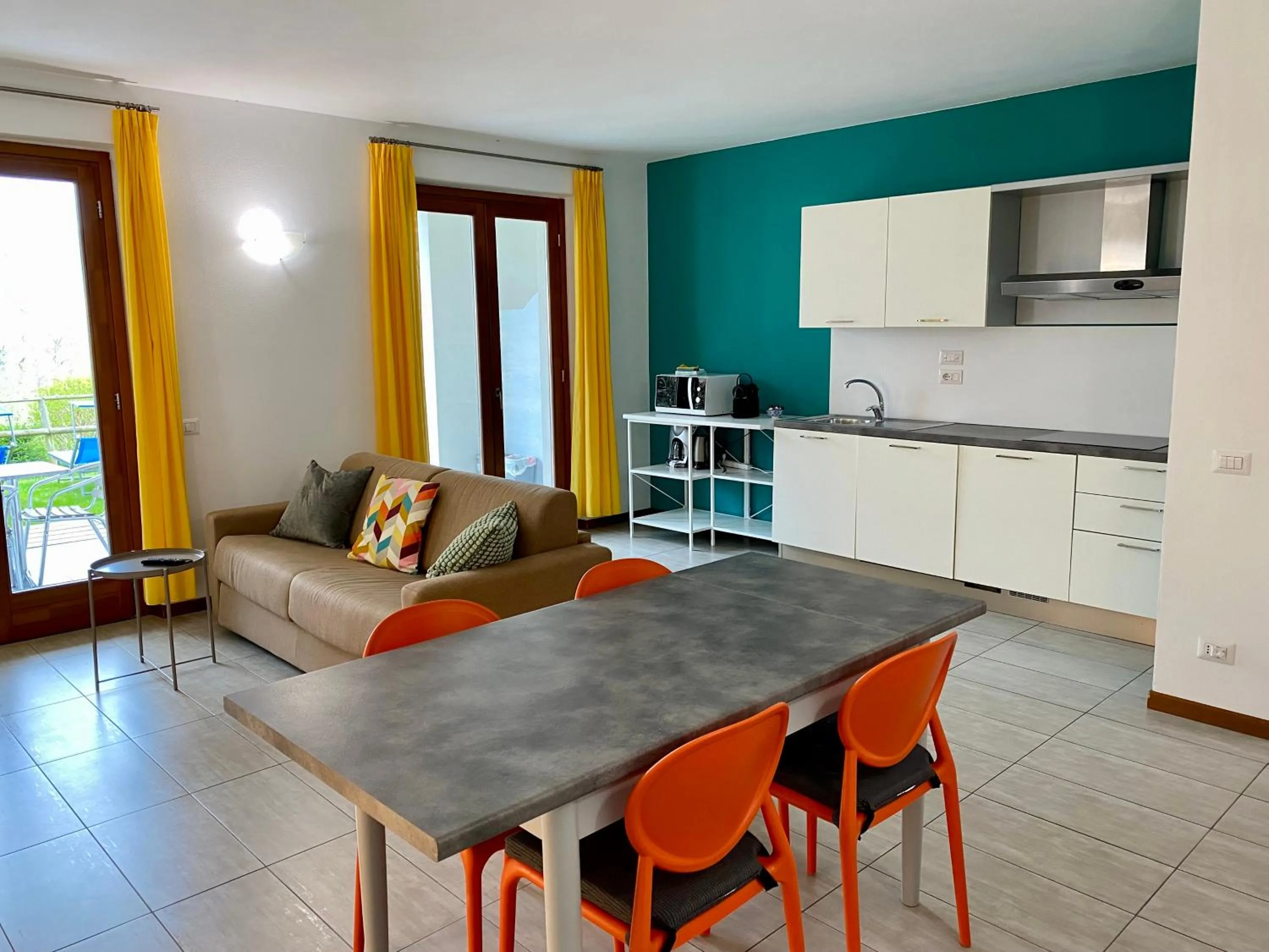 Kitchen or kitchenette in Marenca Residence