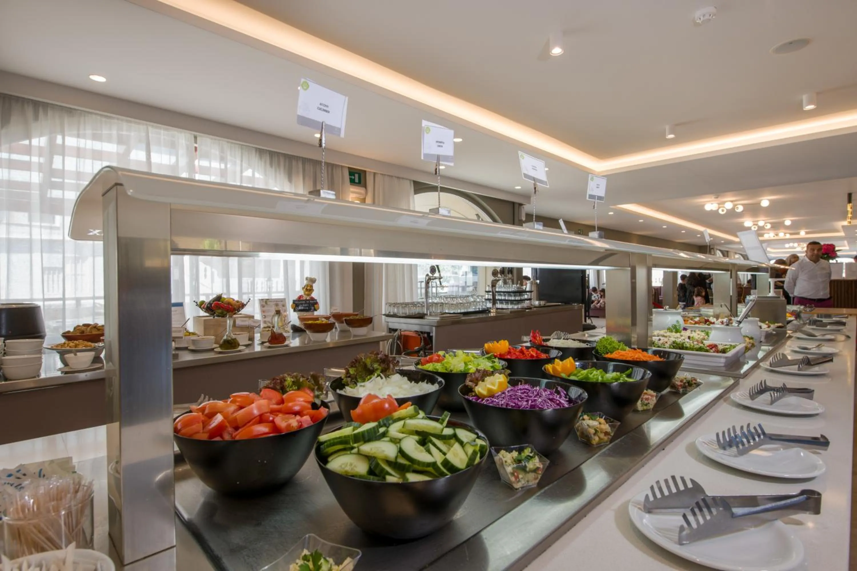 Food and drinks in Kalyves Beach Hotel