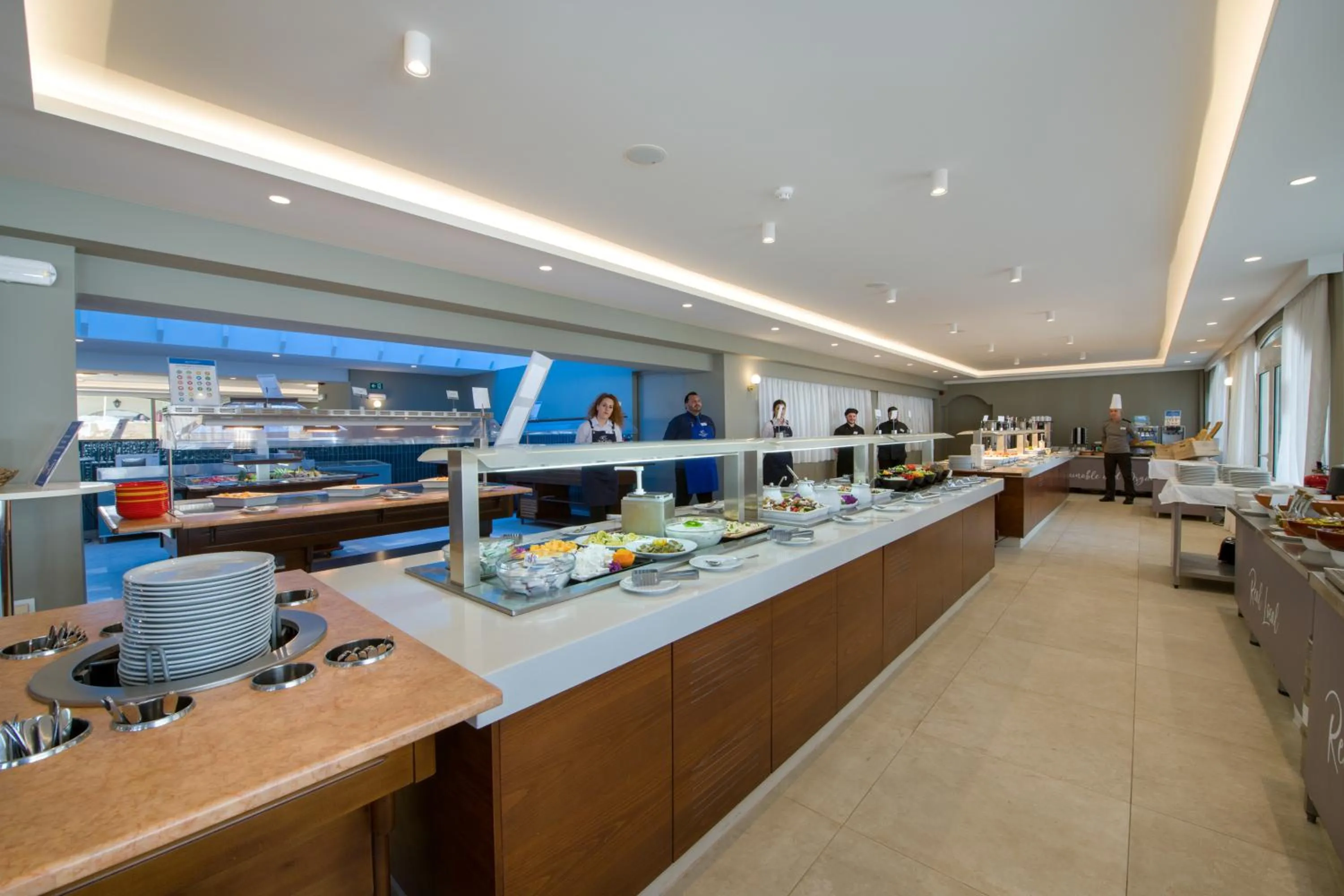 Food and drinks in Kalyves Beach Hotel