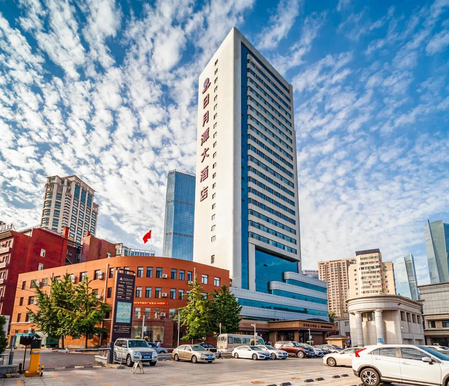 Property building in Sun Moon Lake Hotel Dalian大连火车站店 Property building in Sun Moon Lake Hotel Dalian大连火车站店