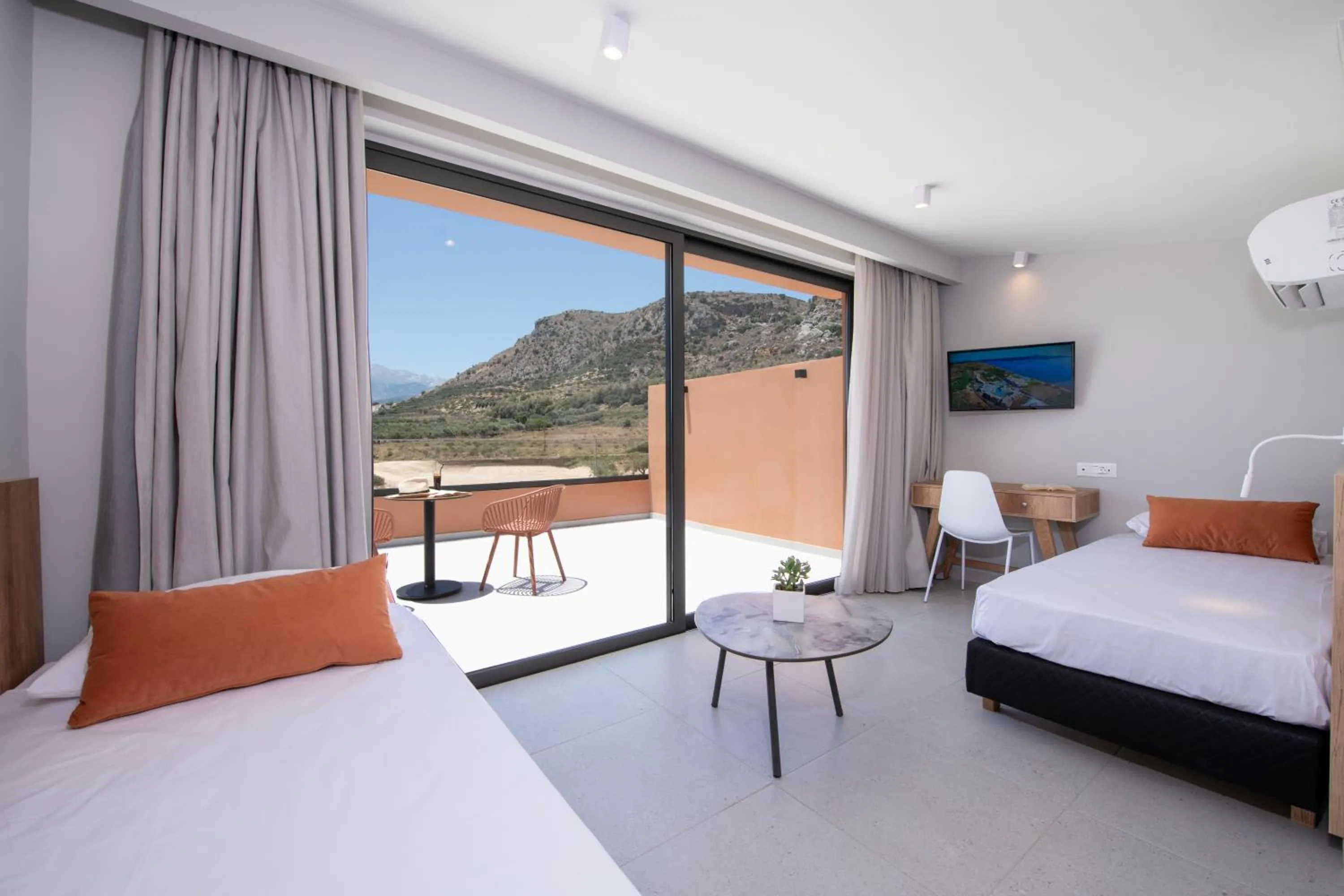 Bed in Kiani Beach Resort Family All Inclusive