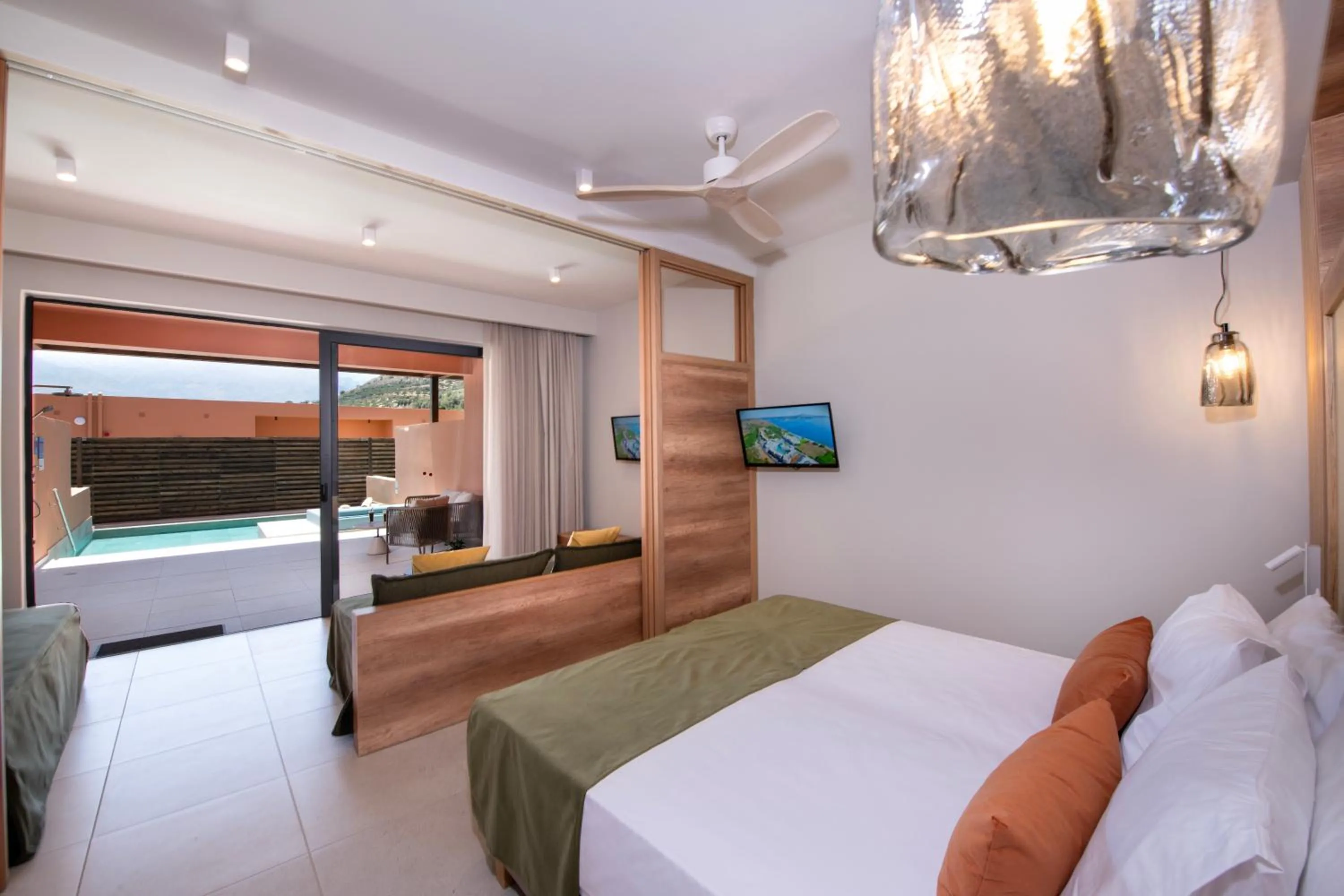 TV and multimedia, Bed in Kiani Beach Resort Family All Inclusive