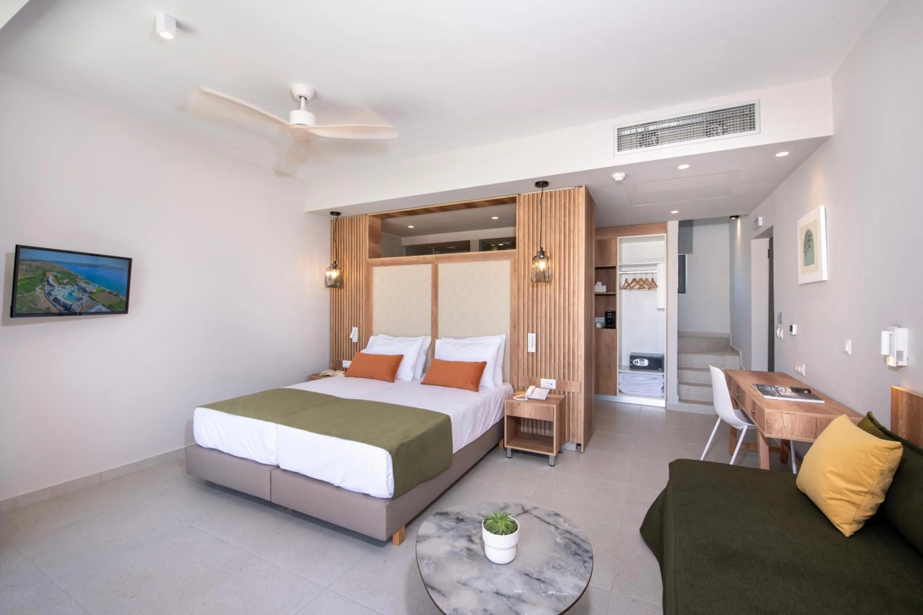 Photo of the whole room, Bed in Kiani Beach Resort Family All Inclusive