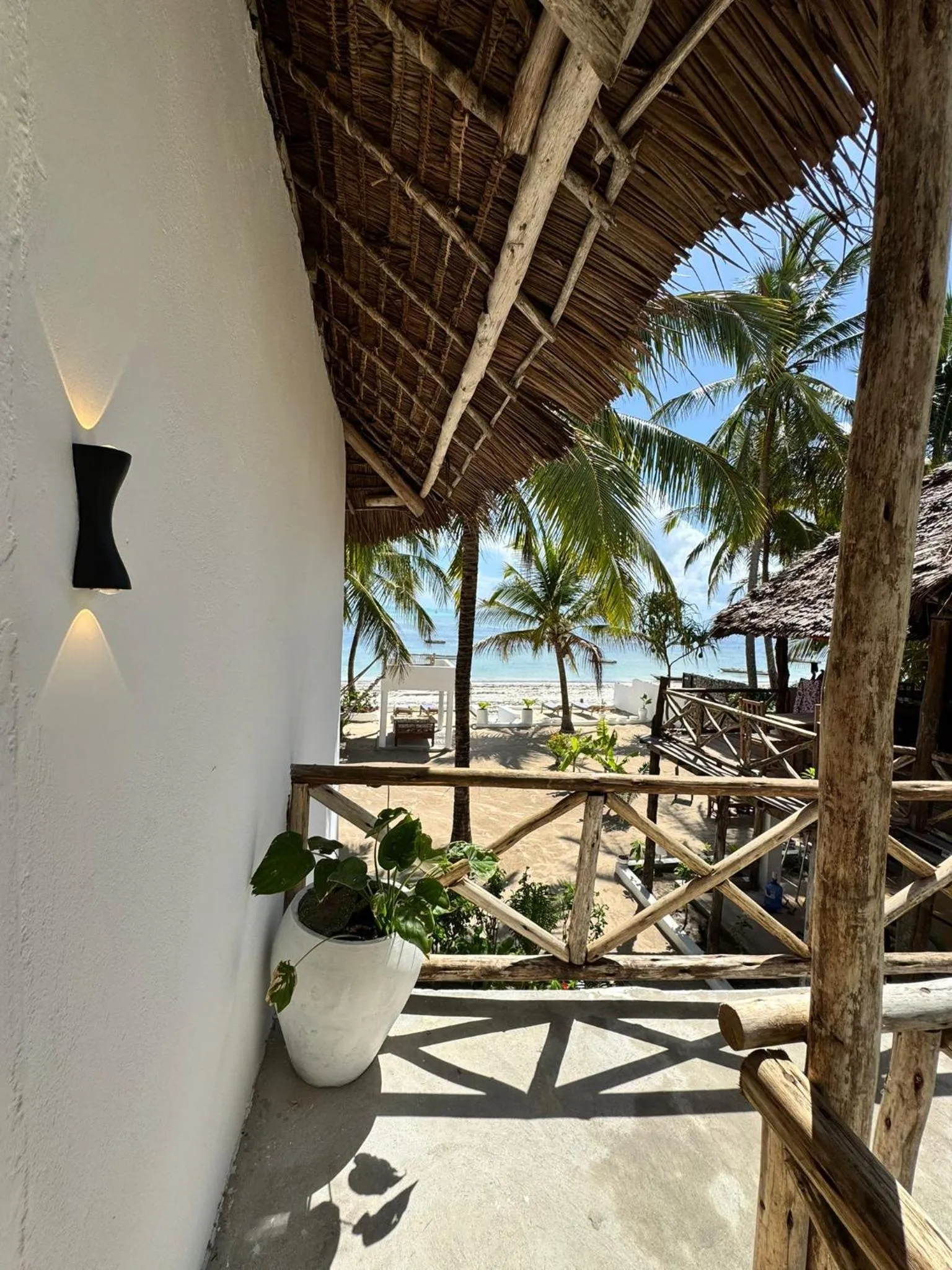 Property building in Mango Beach House