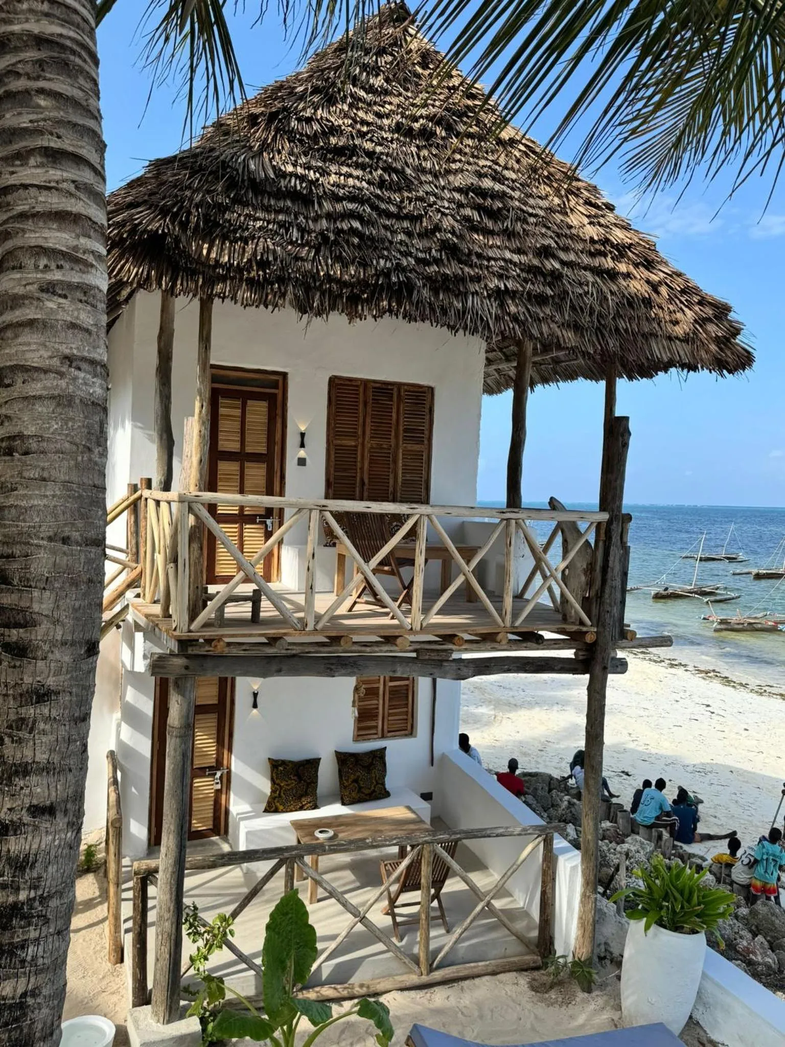 Property building in Mango Beach House