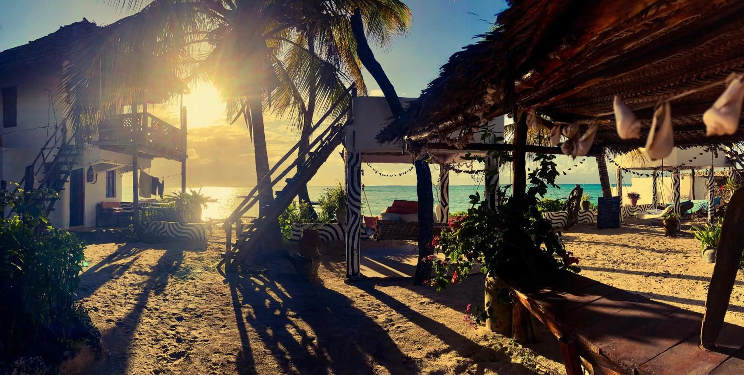 Property building in Mango Beach House