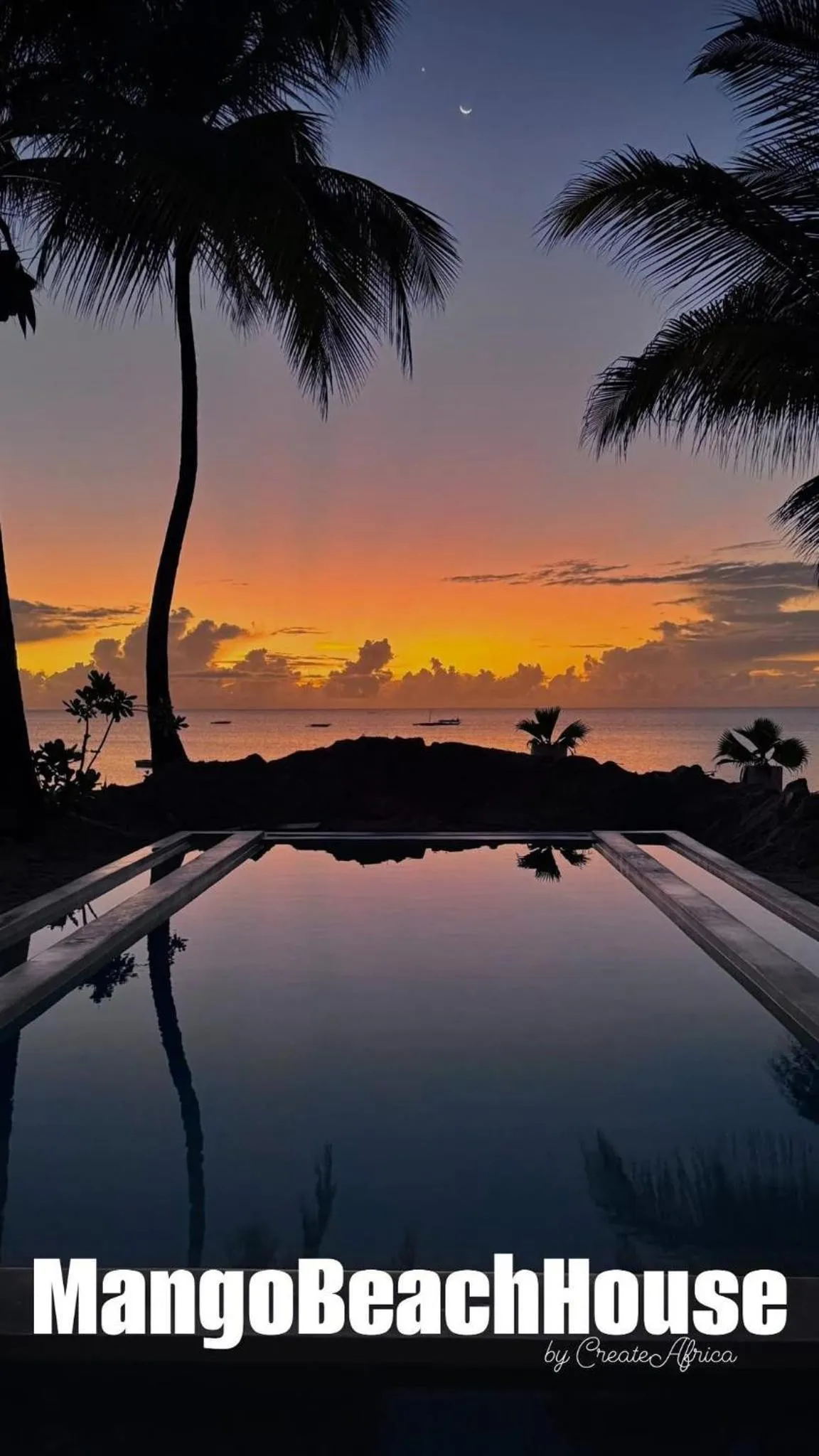 Swimming pool in Mango Beach House