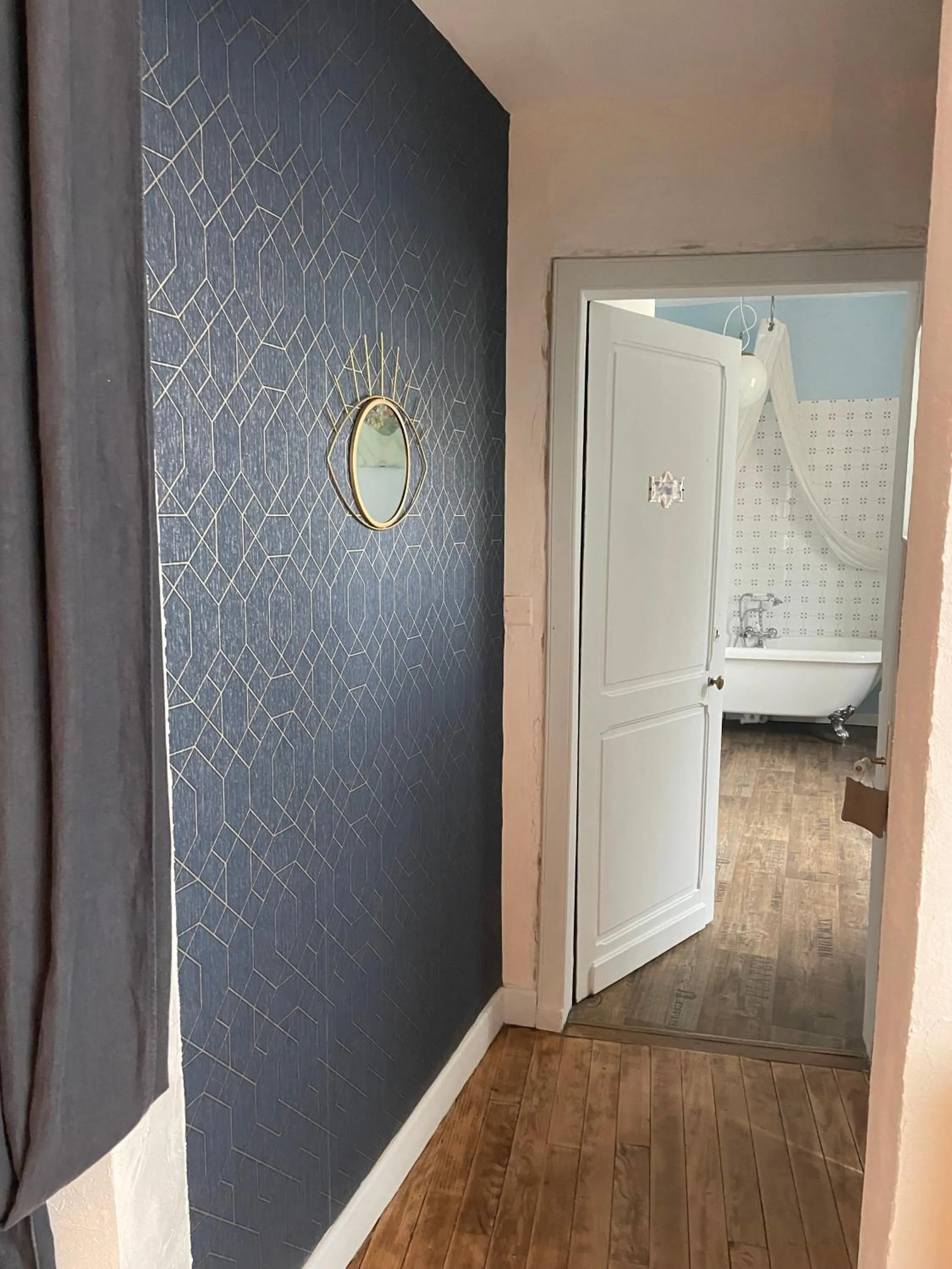 Bathroom in Chambre d'Hôtes La Cour des Saligues