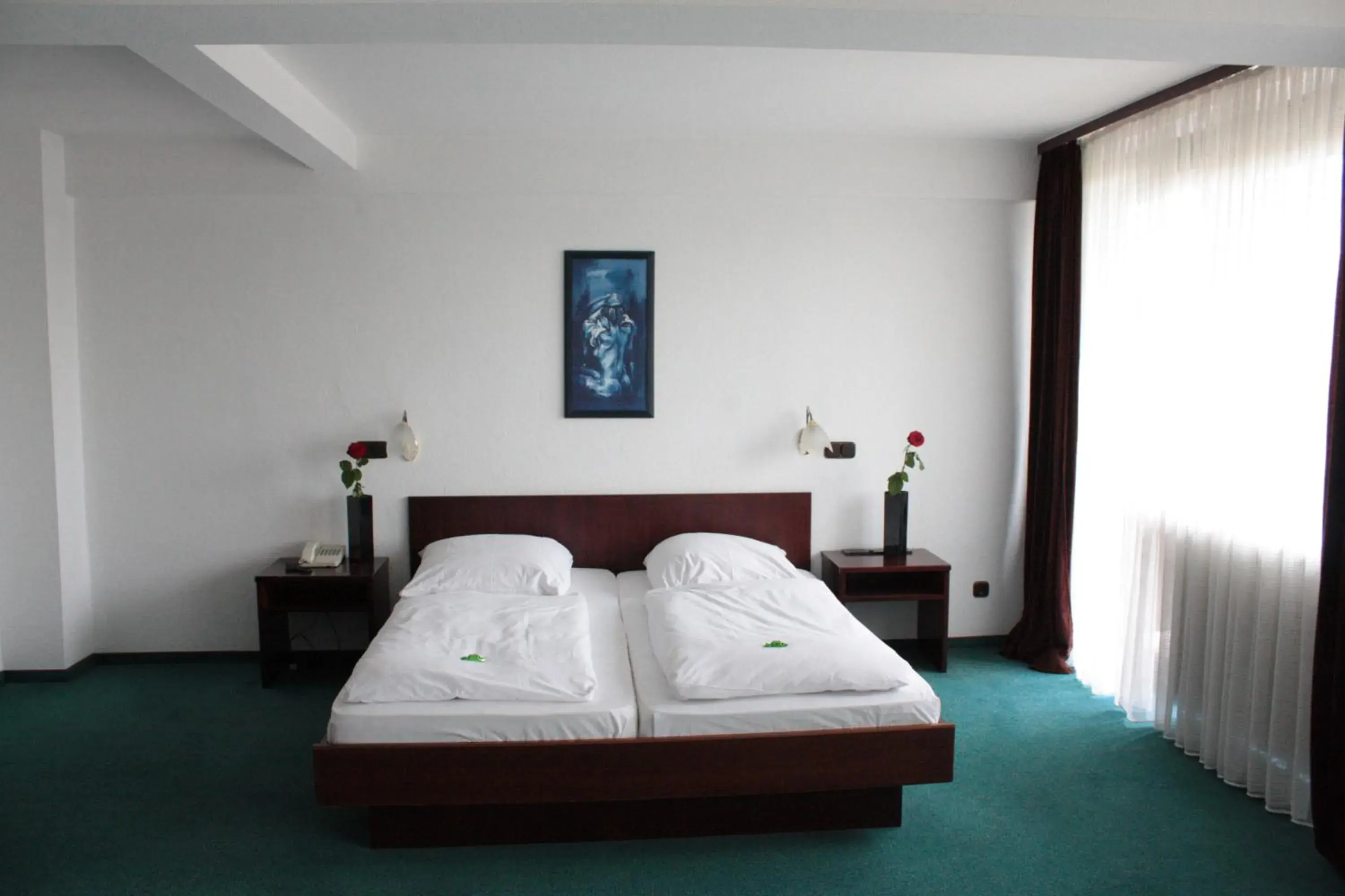 Bed in Mainbogen Hotel