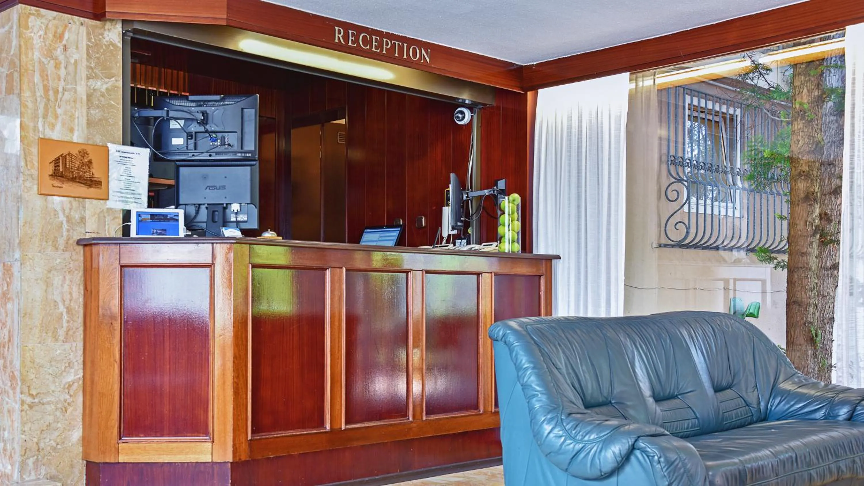 Lobby or reception in Hotel Mainbogen