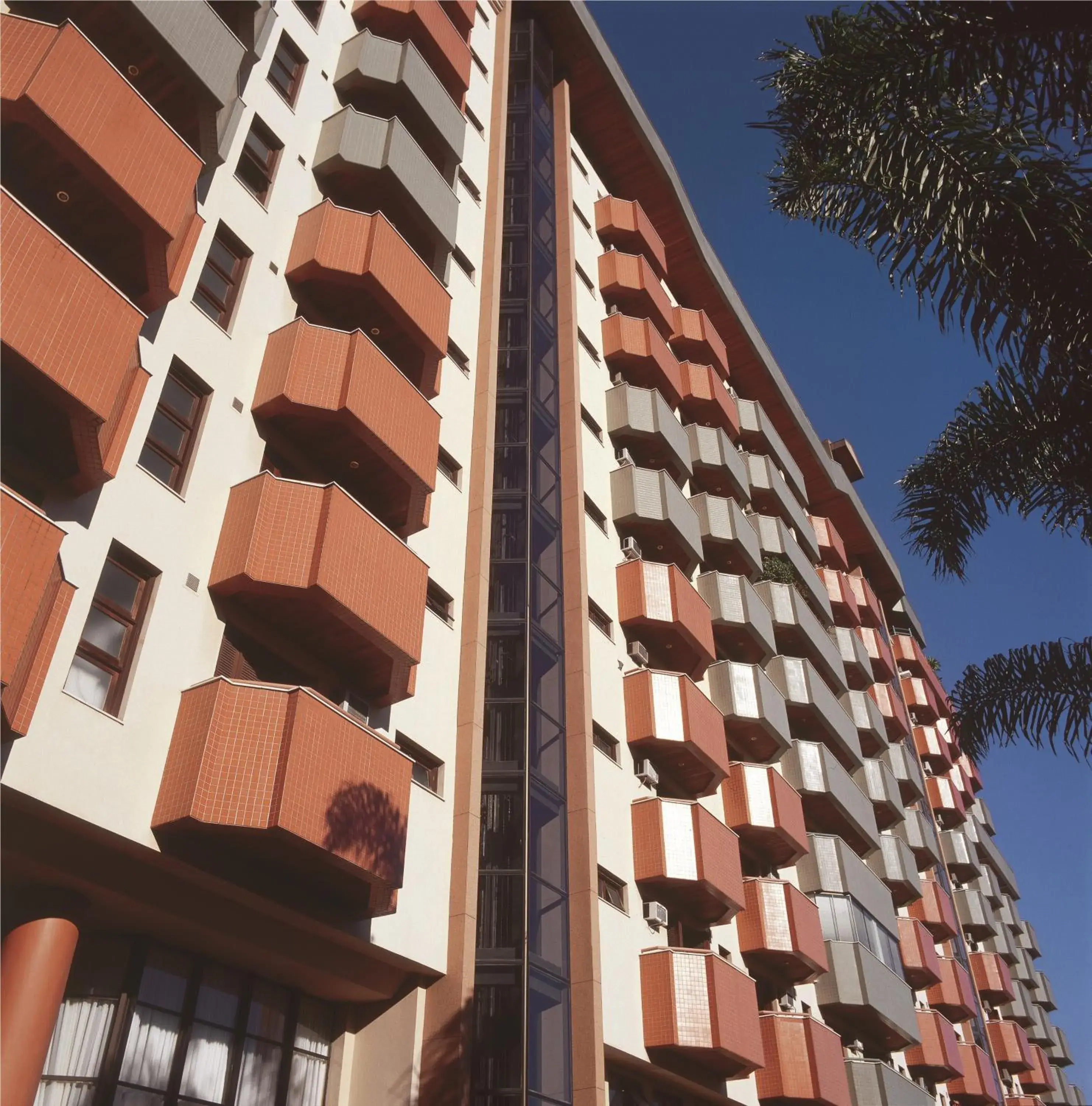 Property building in Piazza Navona Porto Alegre by Intercity Property building in Piazza Navona Porto Alegre by Intercity