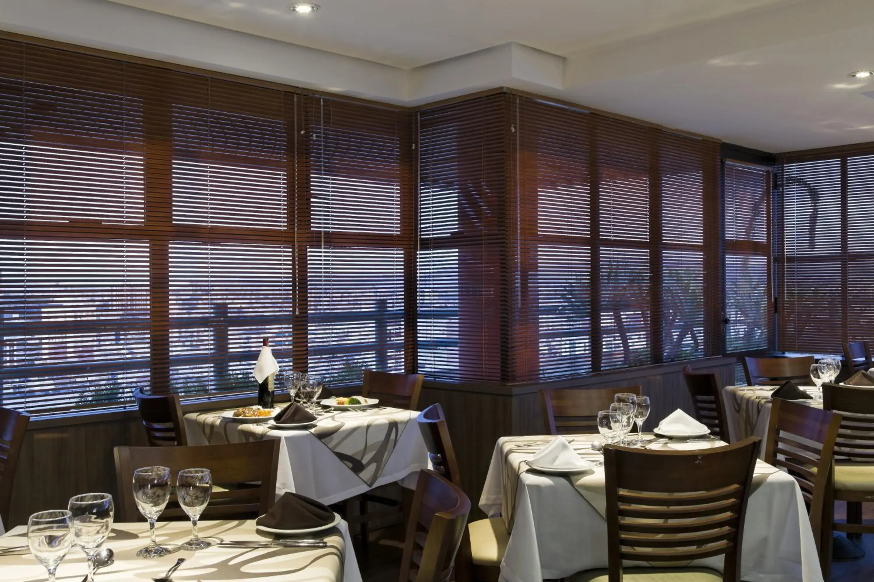 Restaurant/places to eat in Piazza Navona Porto Alegre by Intercity Restaurant/places to eat in Piazza Navona Porto Alegre by Intercity