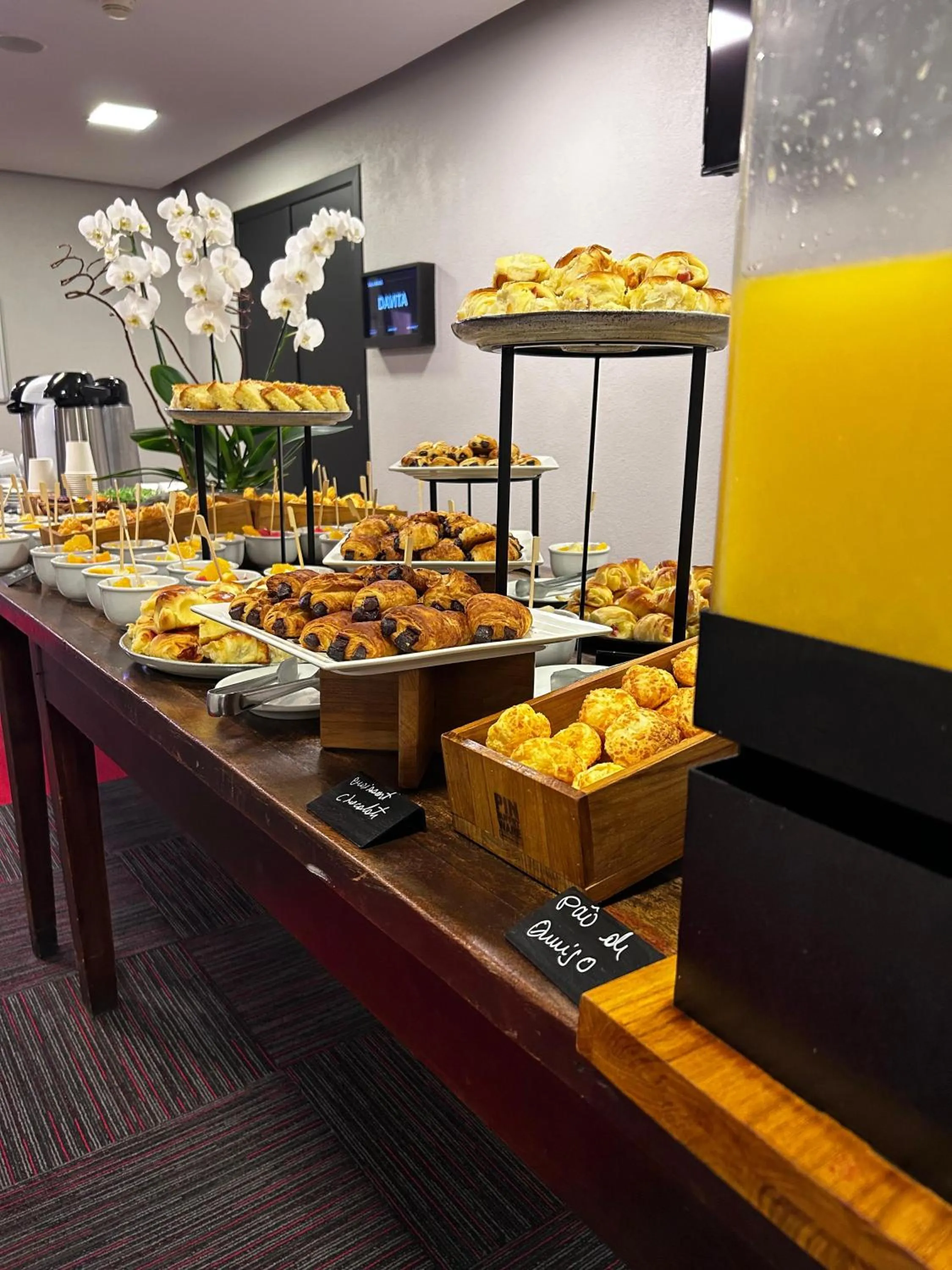 Breakfast in Intercity São Paulo Nações Unidas