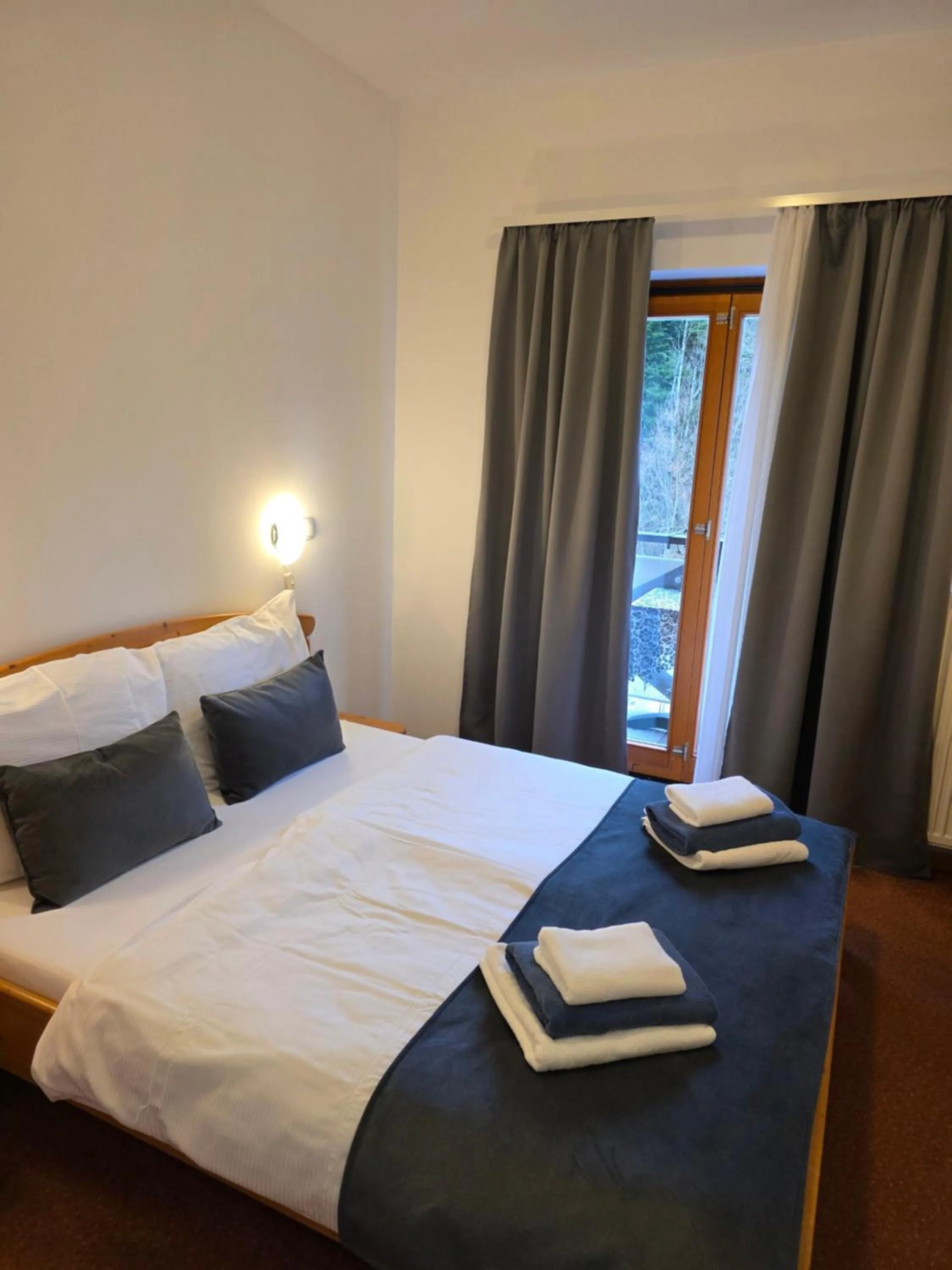 Bed in Hotel Rakov Skocjan