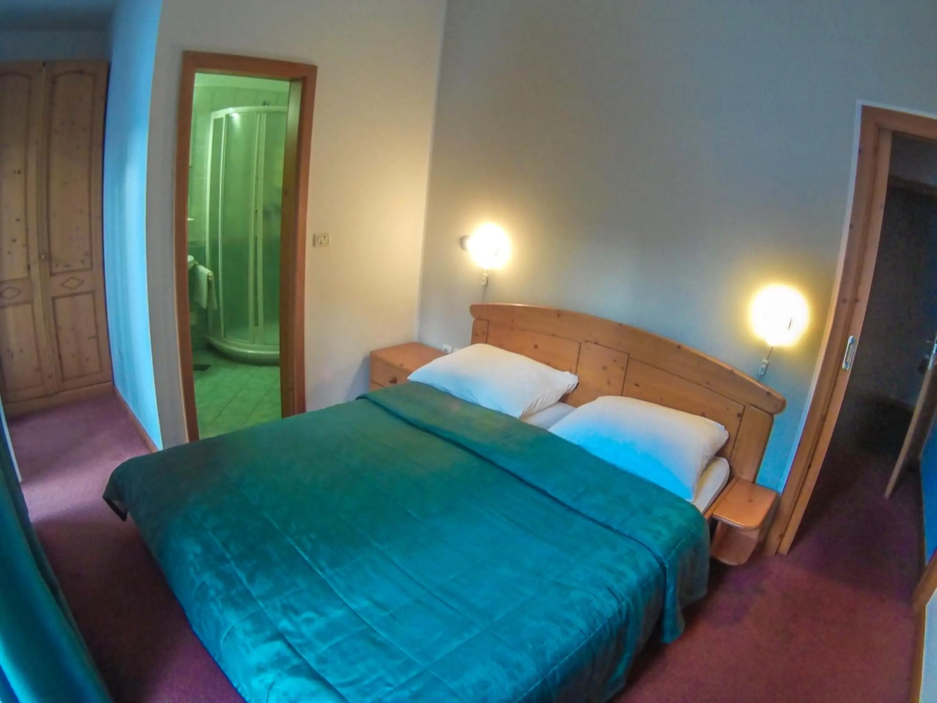 Bed in Hotel Rakov Skocjan