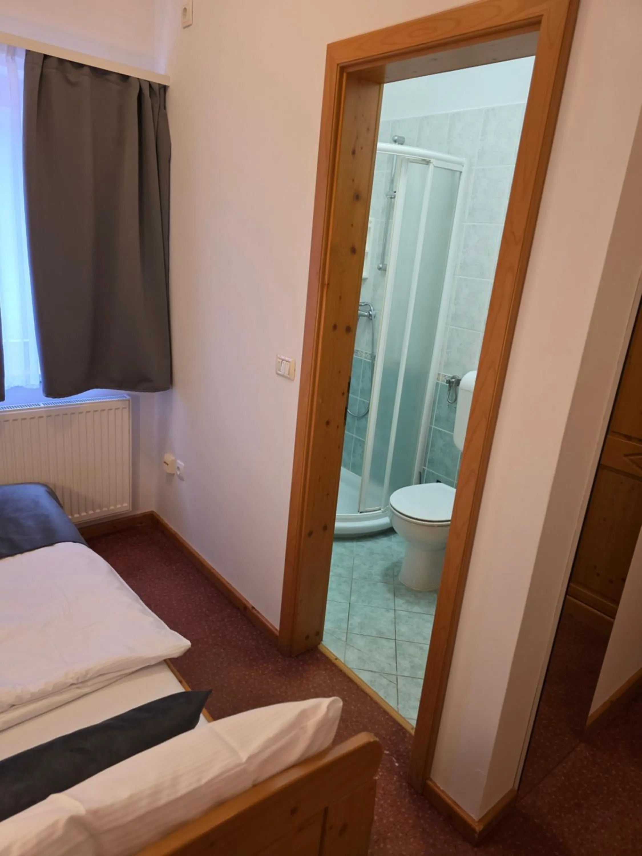 Bed in Hotel Rakov Skocjan