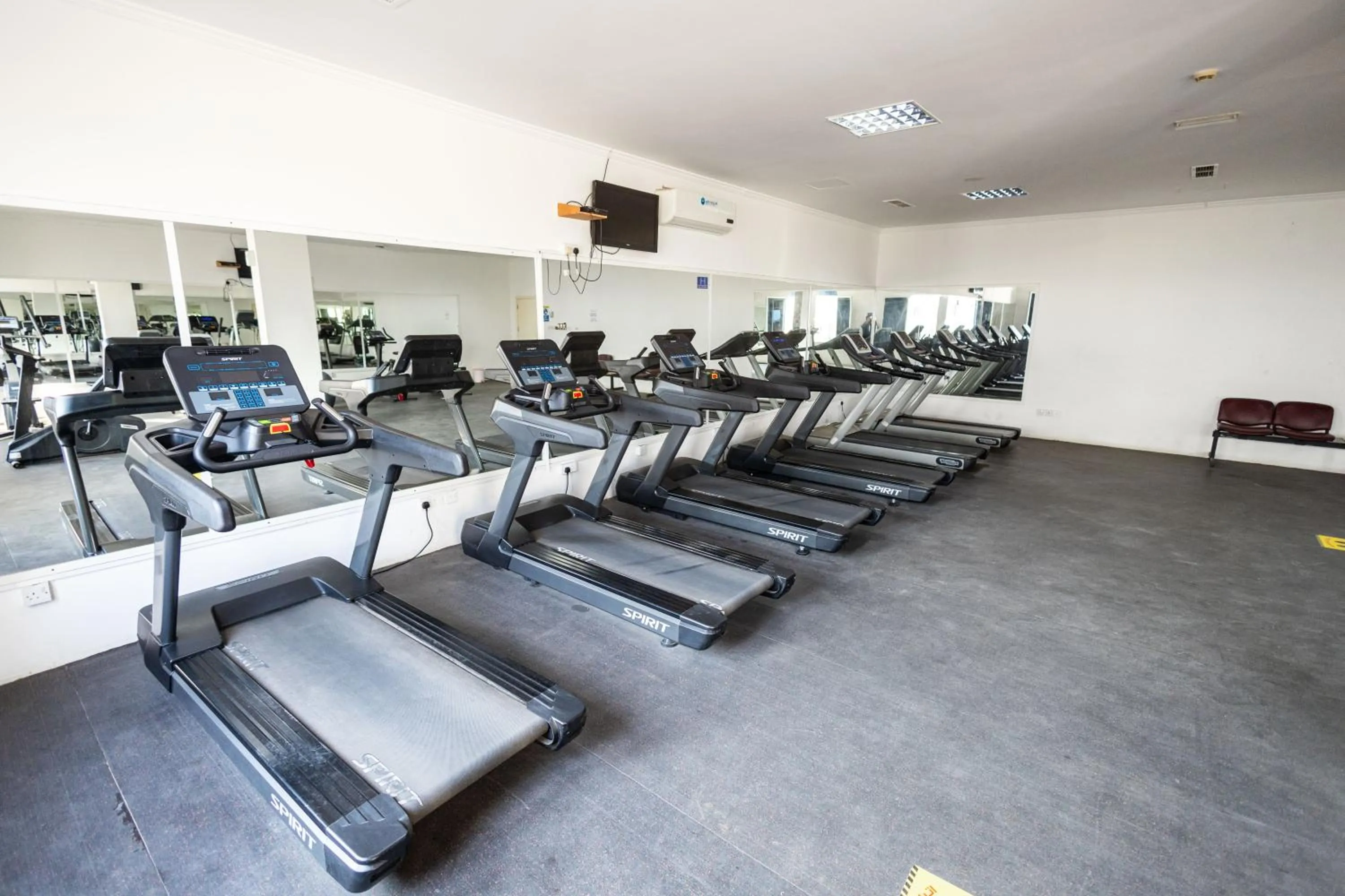 Fitness centre/facilities in Hamdan Plaza Hotel Salalah, an HTG Hotel