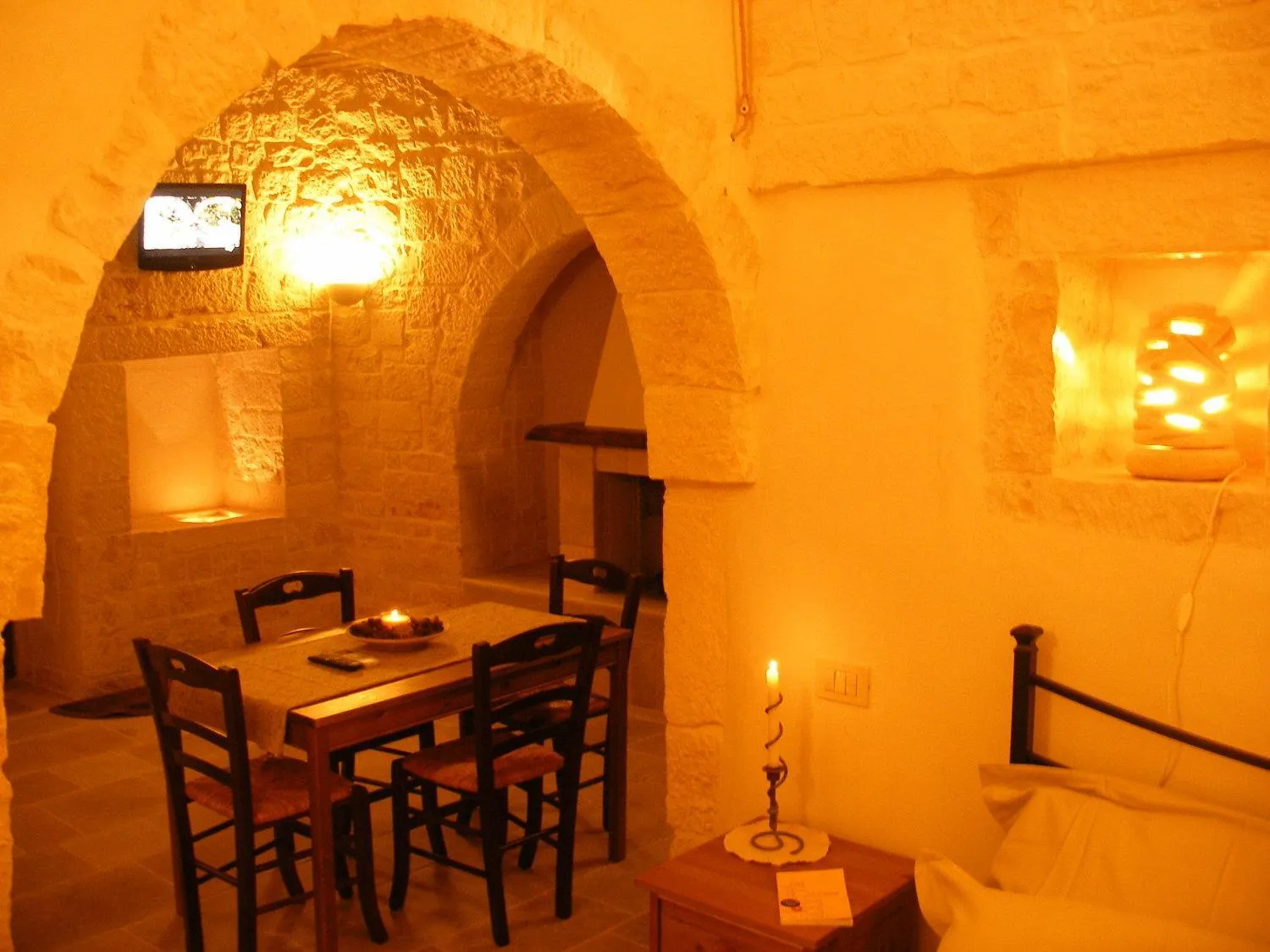 Shower in Trulli Resort Monte Pasubio Trulli bbalberobellocom