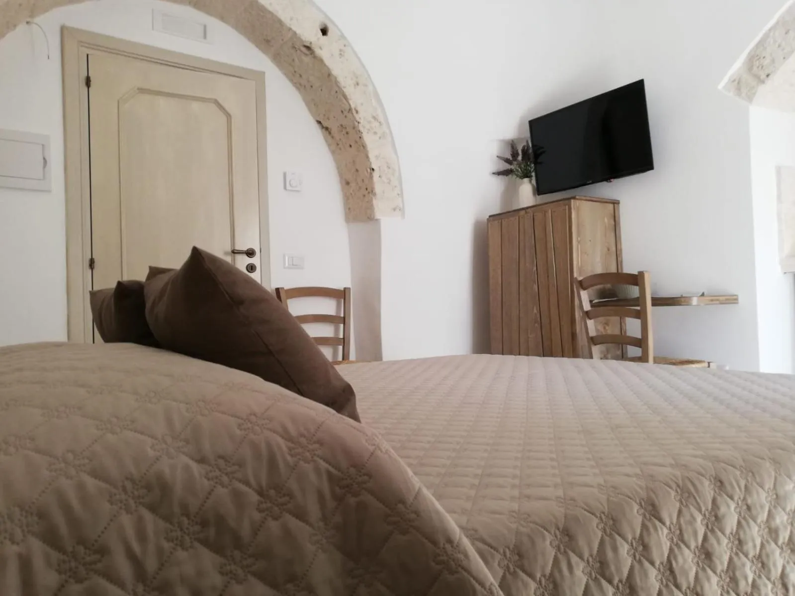 Bed in Trulli Resort Monte Pasubio Trulli bbalberobellocom