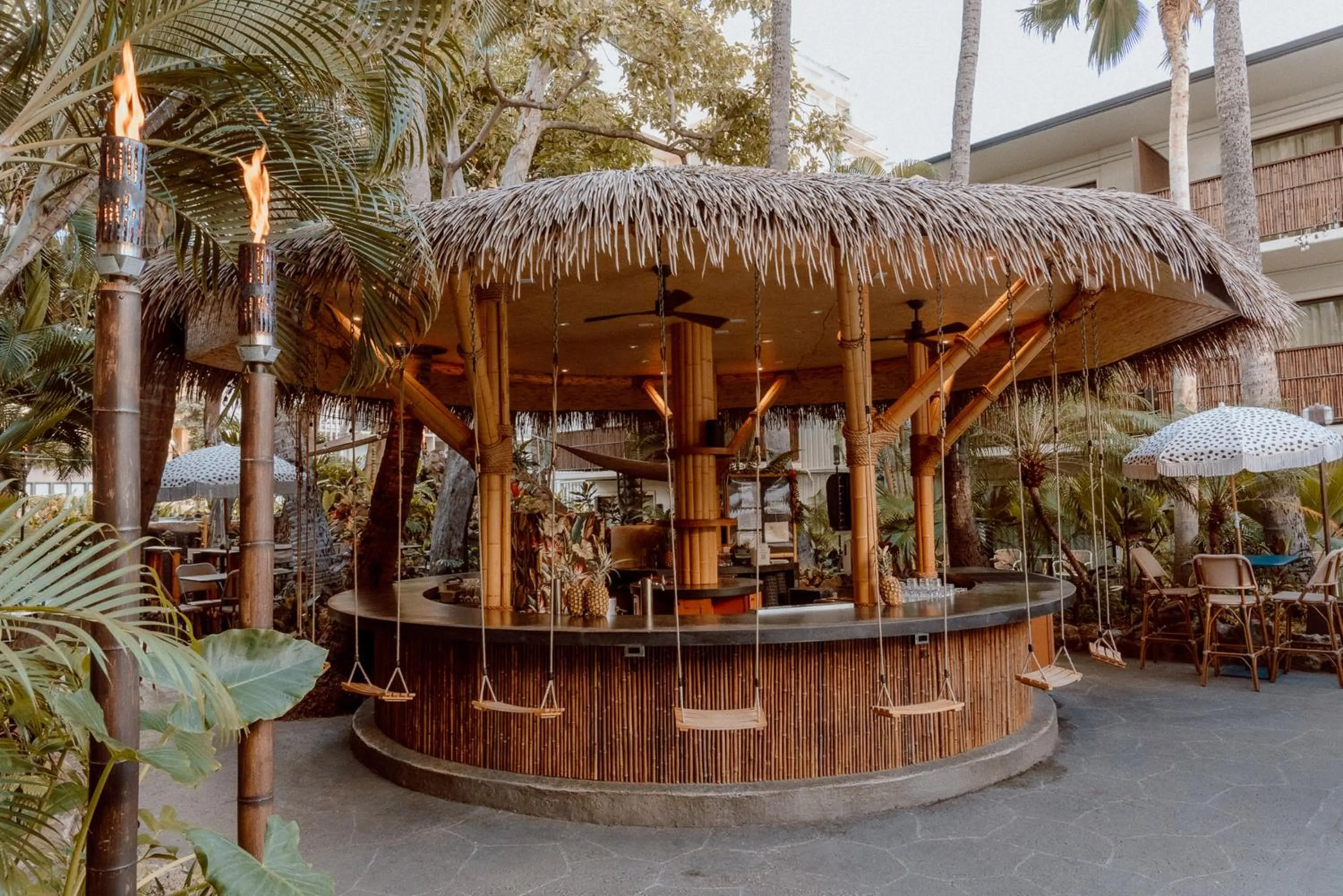 Lounge or bar in White Sands Hotel