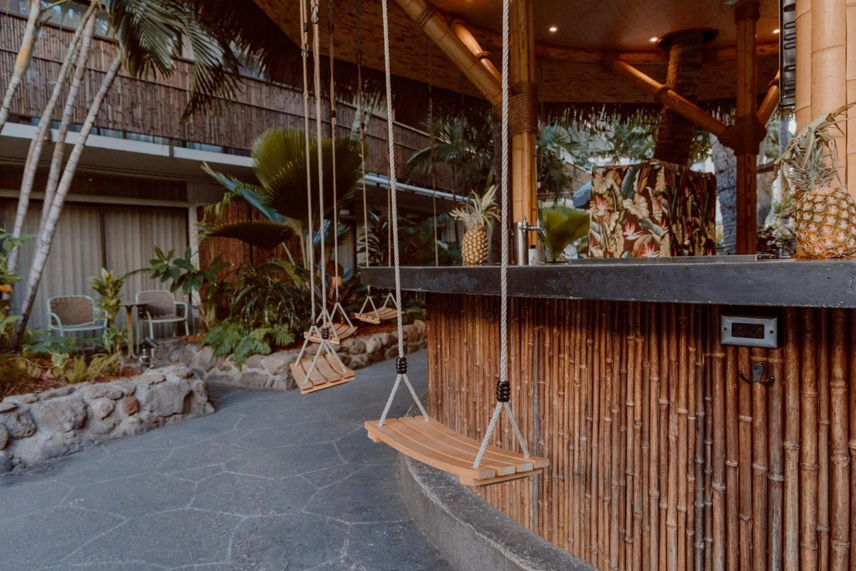 Lounge or bar in White Sands Hotel