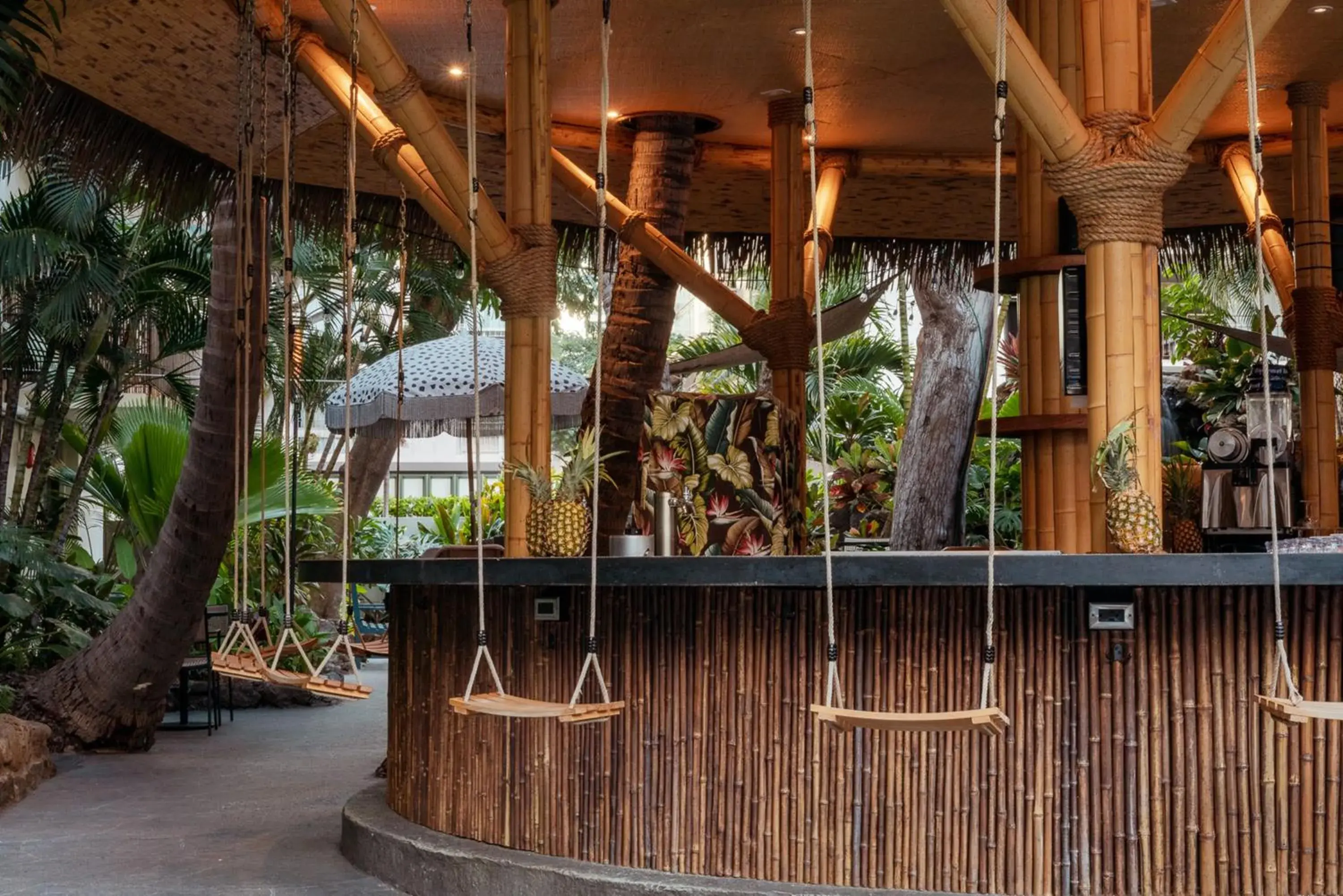 Lounge or bar in White Sands Hotel Lounge or bar in White Sands Hotel