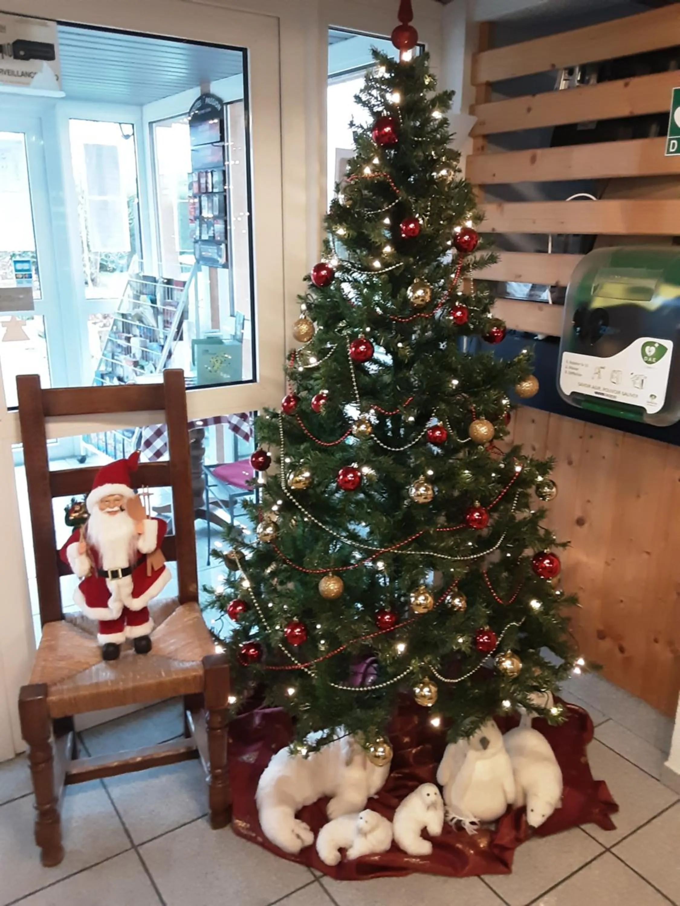 Lobby or reception in Hôtel Acacia Nancy sud Lunéville