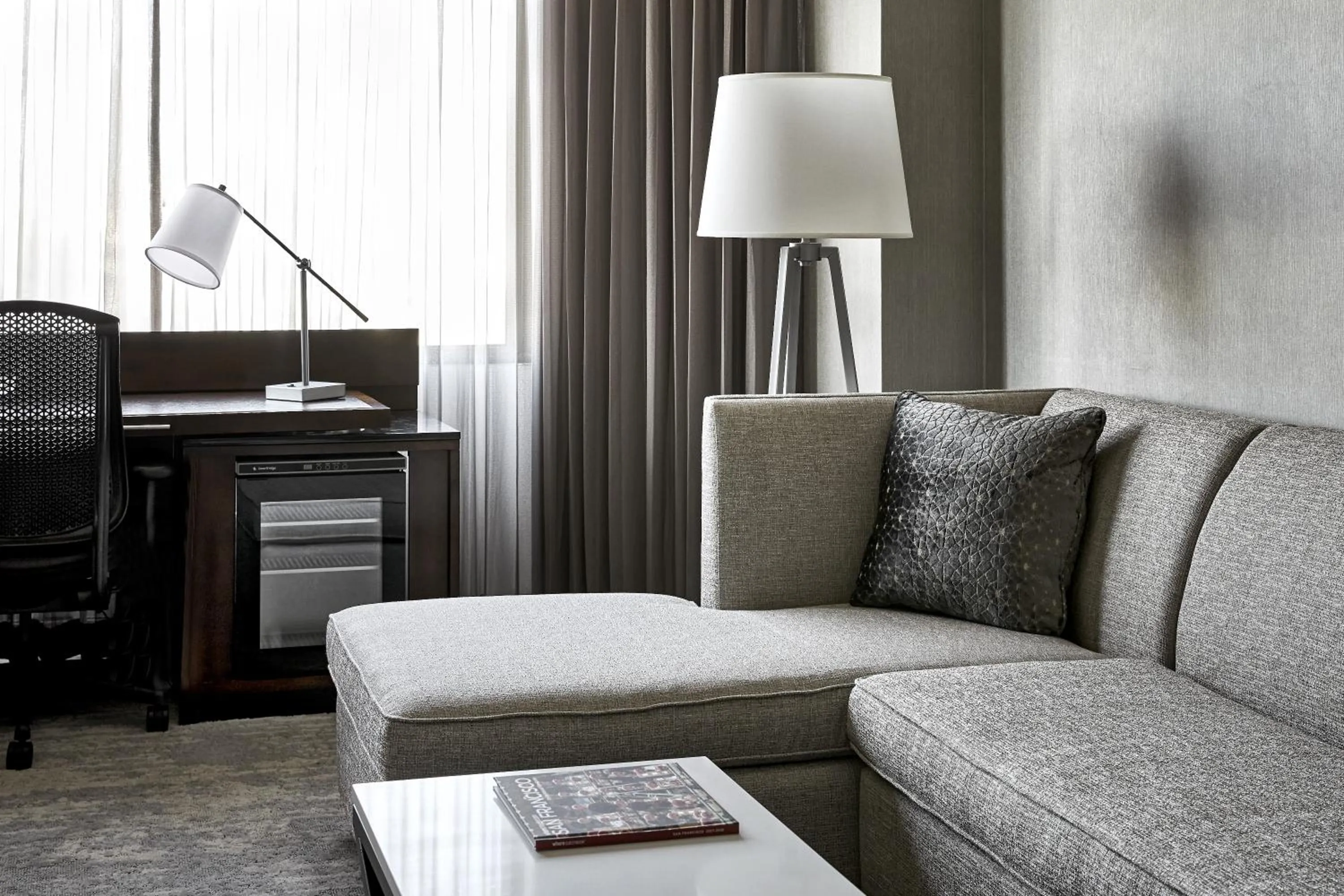 Seating area in San Francisco Marriott Union Square