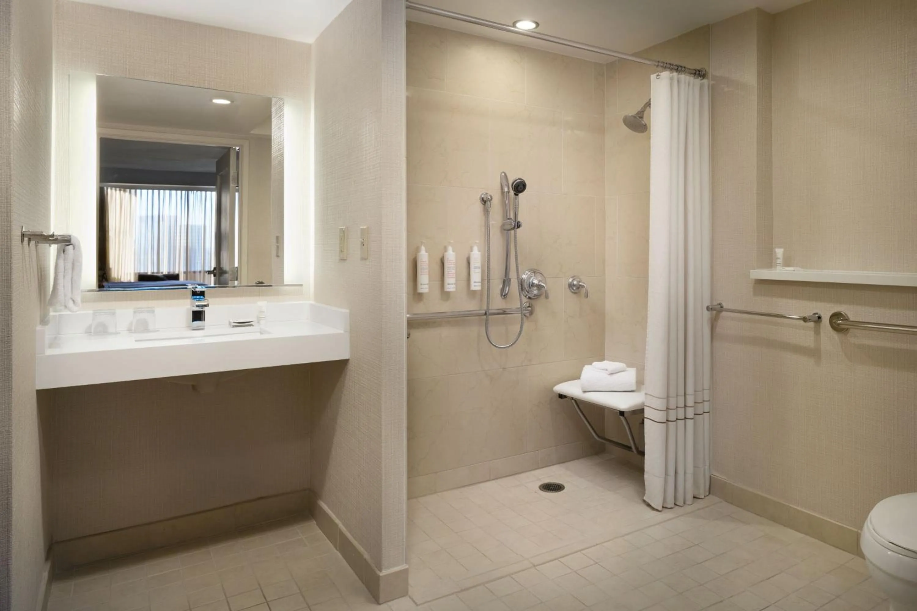 Bathroom in San Francisco Marriott Union Square