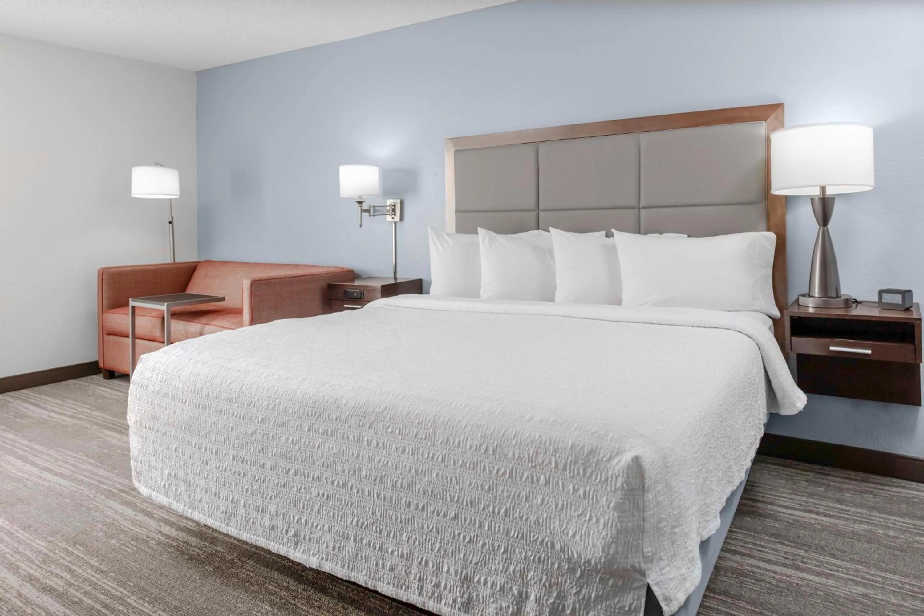 Bed in Hampton Inn Sarasota I-75 Bee Ridge