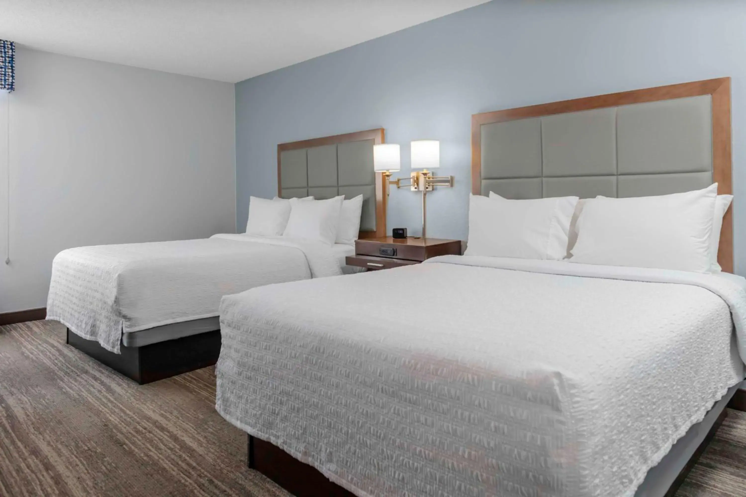 Bed in Hampton Inn Sarasota I-75 Bee Ridge Bed in Hampton Inn Sarasota I-75 Bee Ridge