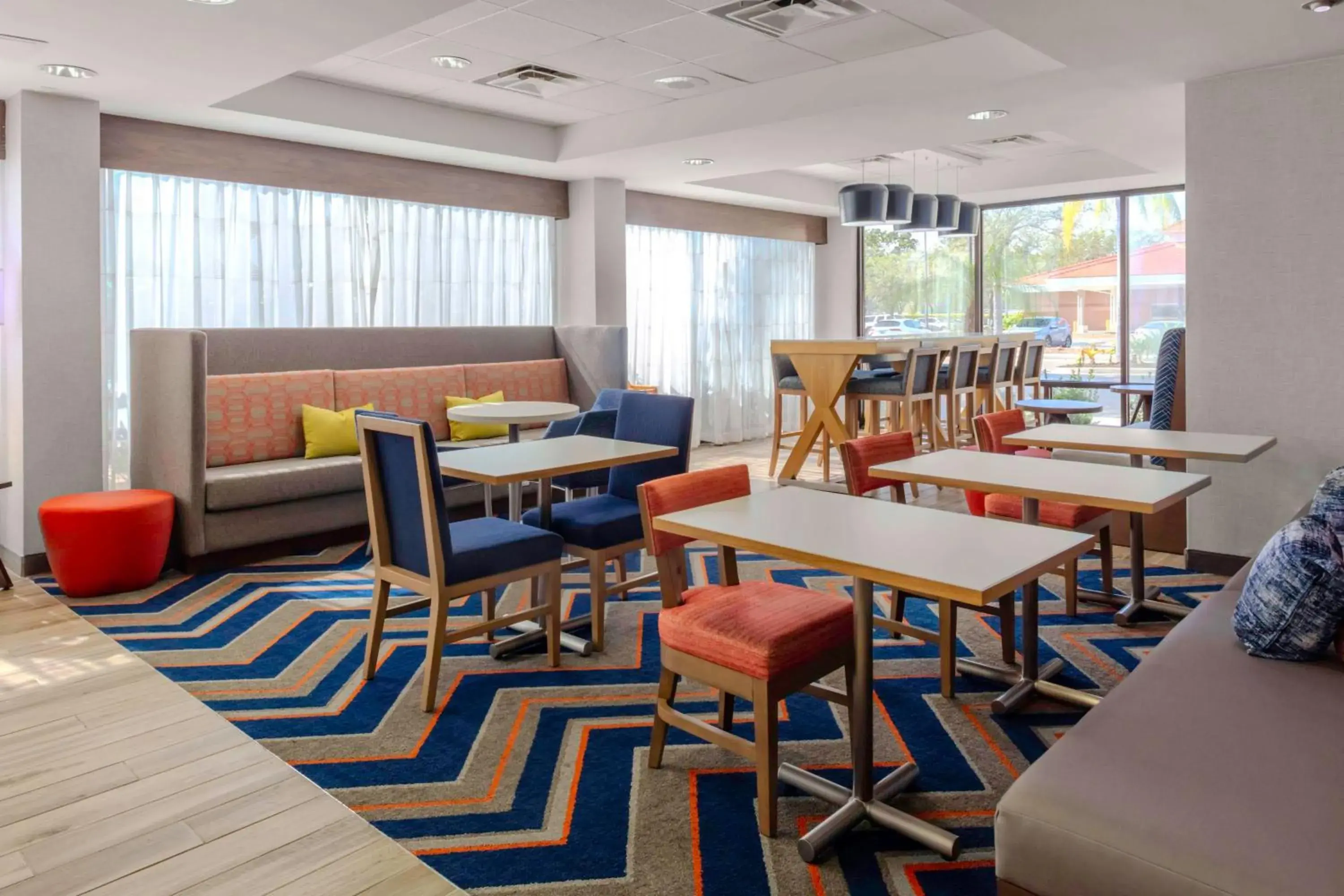 Lobby or reception in Hampton Inn Sarasota I-75 Bee Ridge Lobby or reception in Hampton Inn Sarasota I-75 Bee Ridge