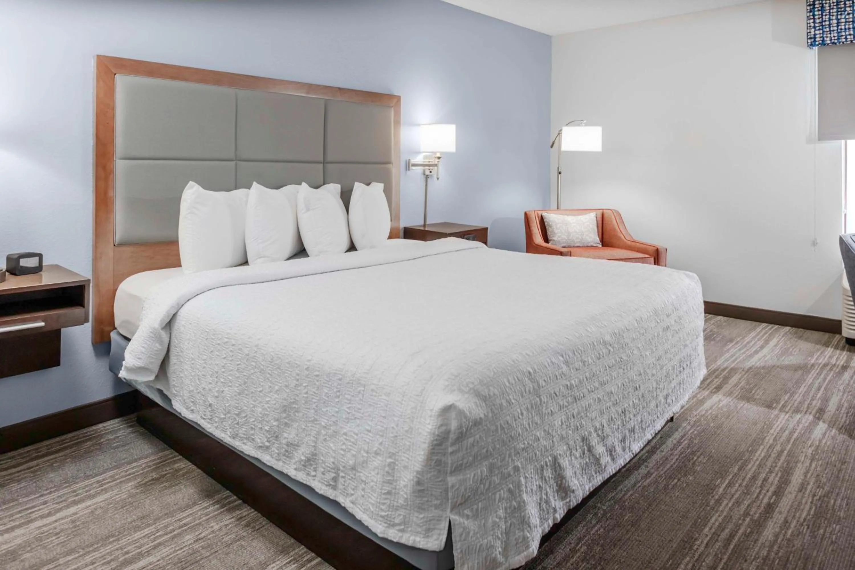 Bed in Hampton Inn Sarasota I-75 Bee Ridge