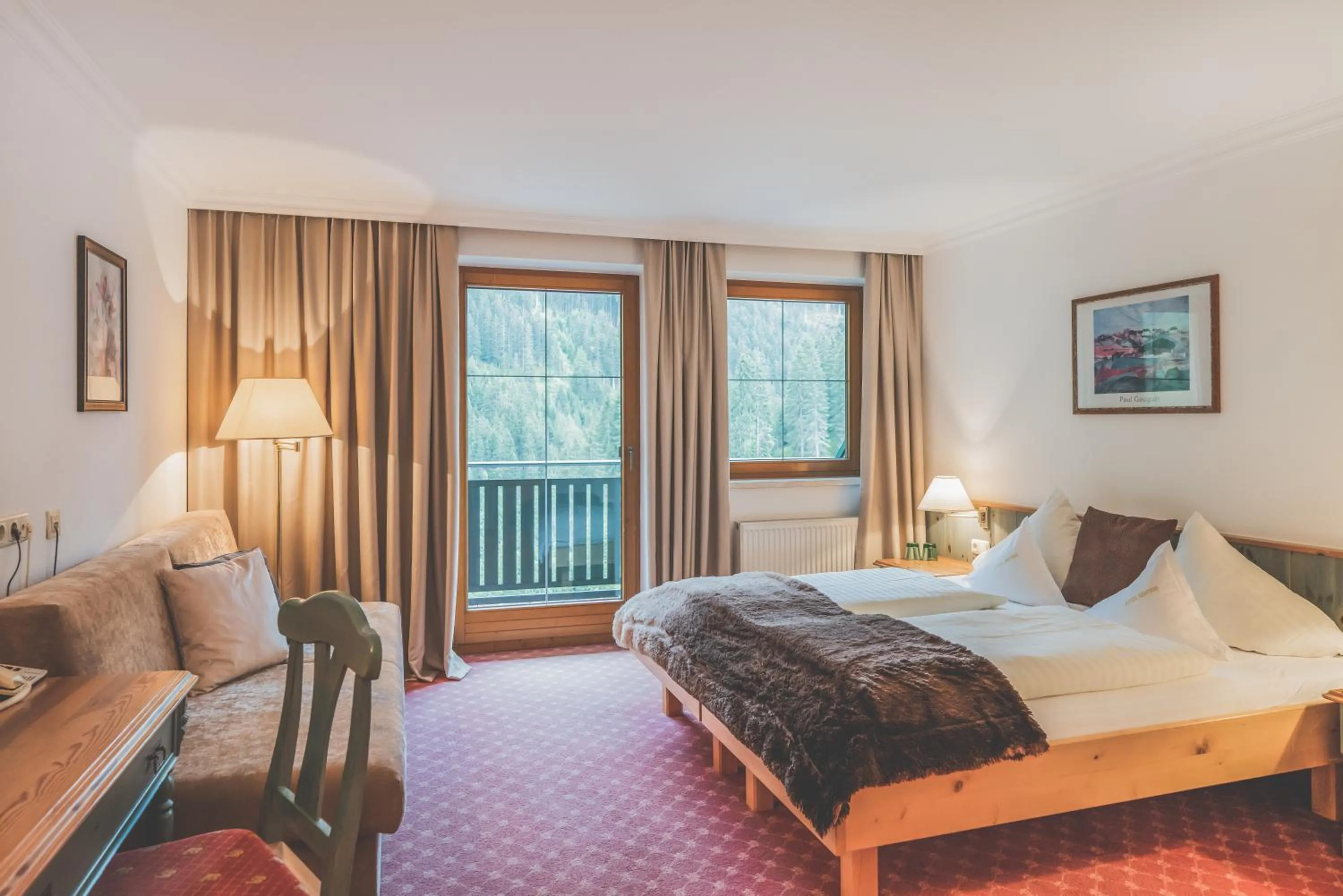 Bedroom, Bed in Kertess