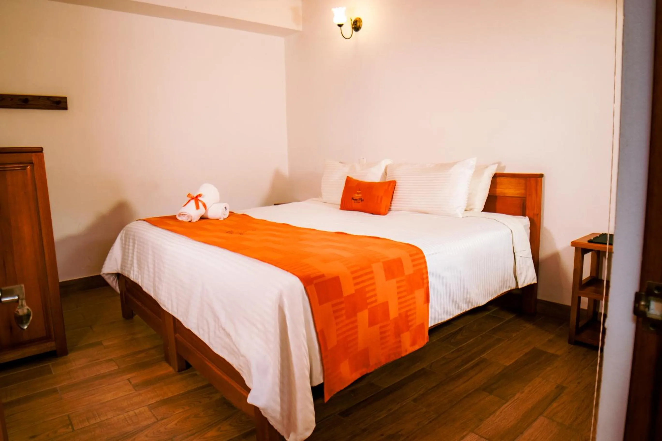 Bed in Fontana Plaza Hotel