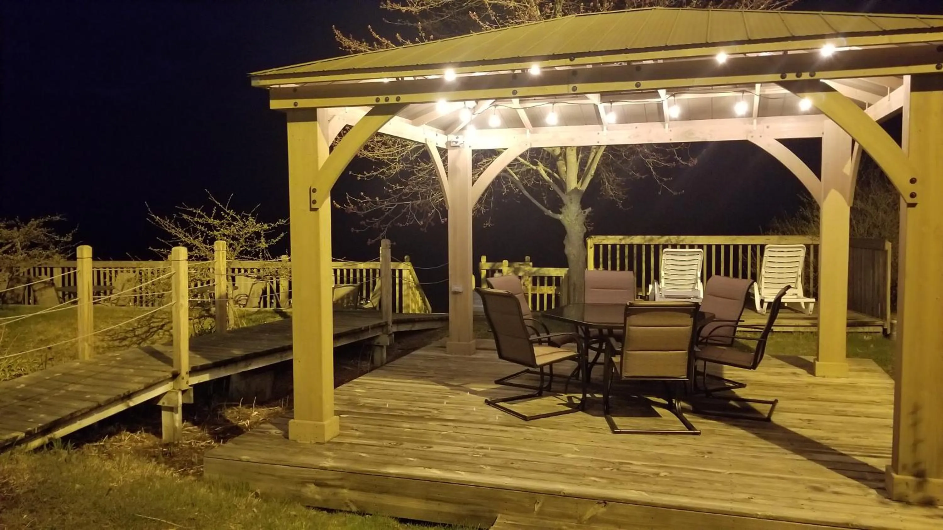 Balcony/Terrace in Brio Beach Inn