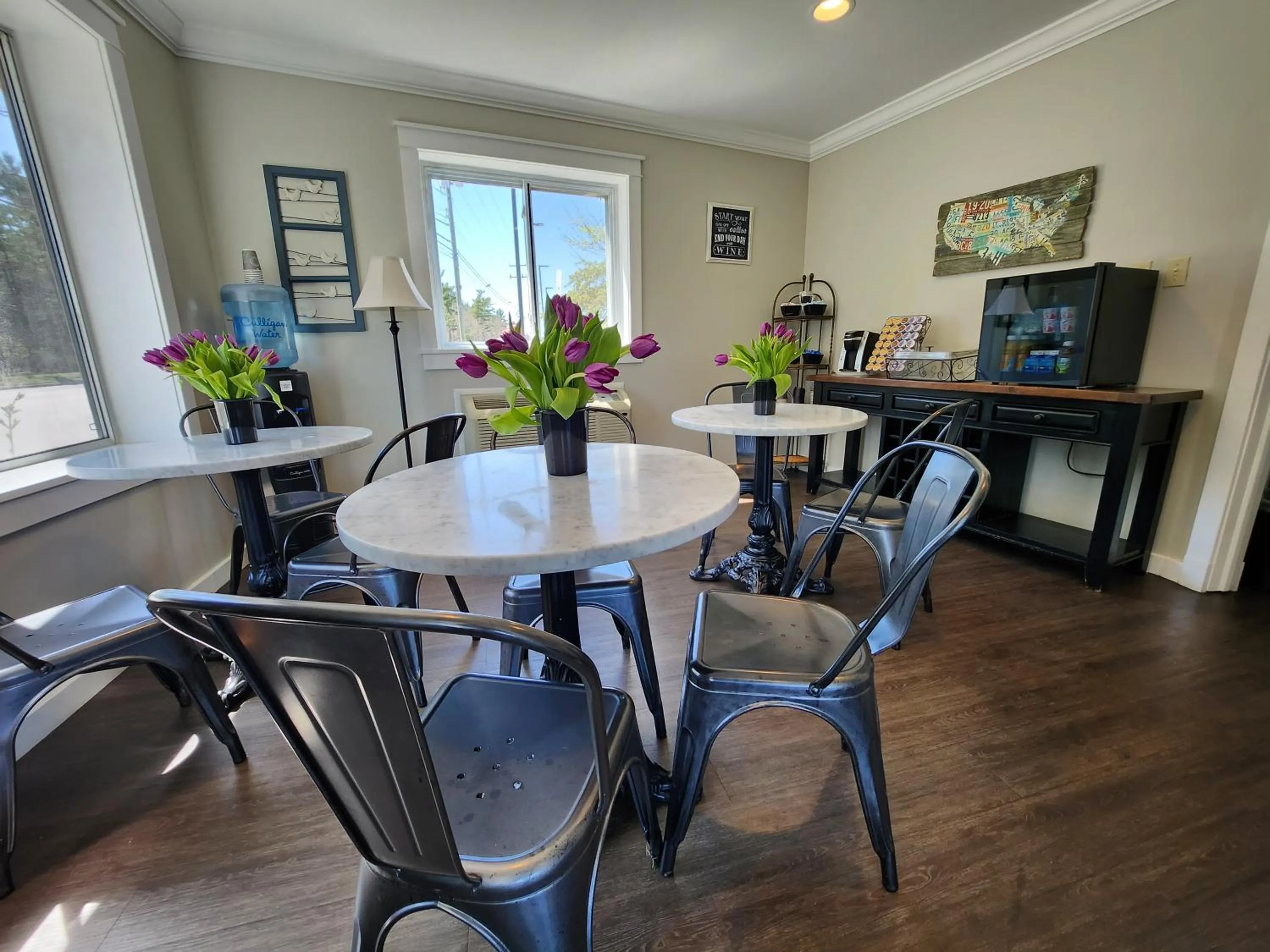 Lobby or reception in Brio Beach Inn