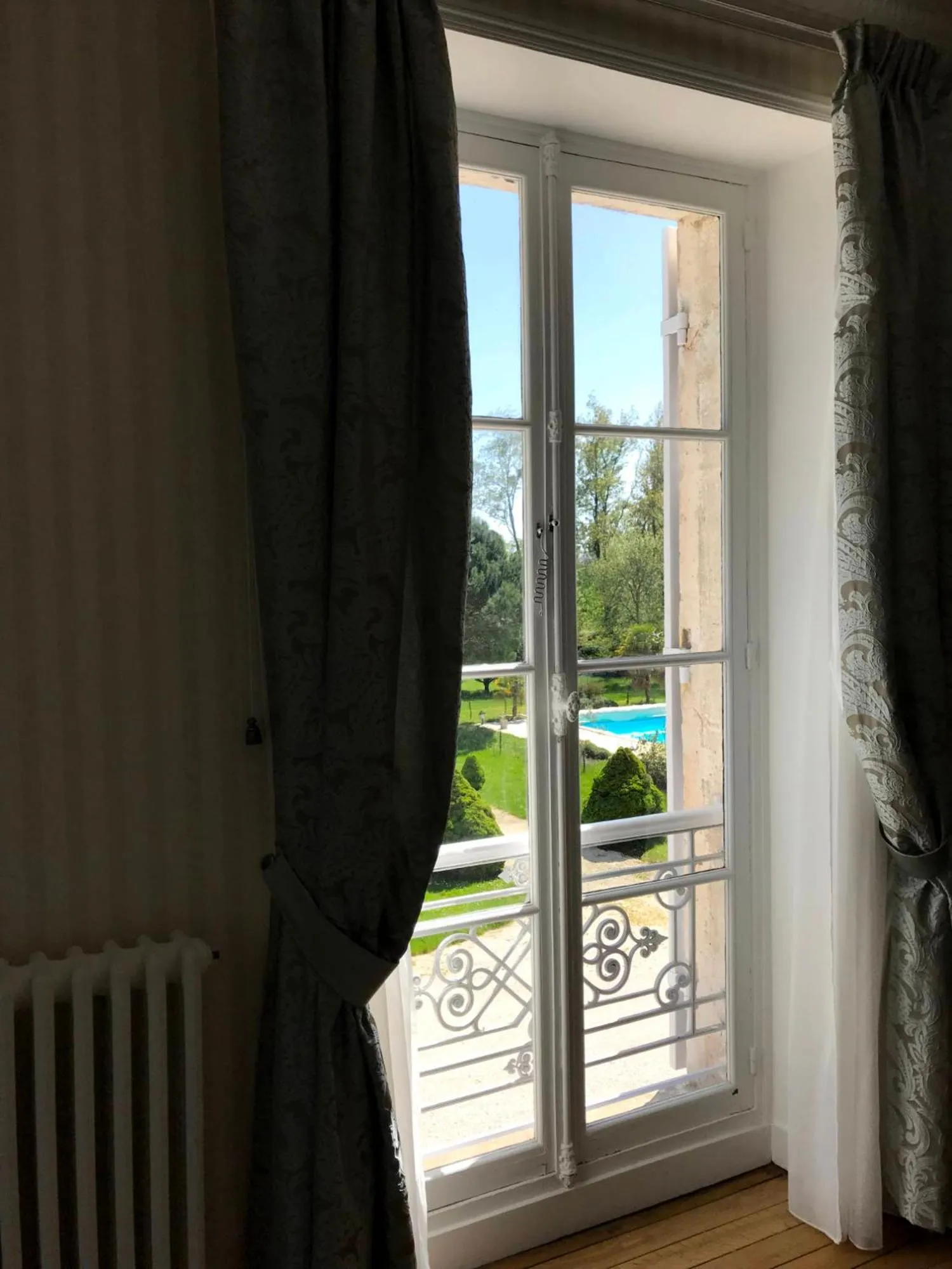 Garden view in Chambres d'hotes de Pouzelande