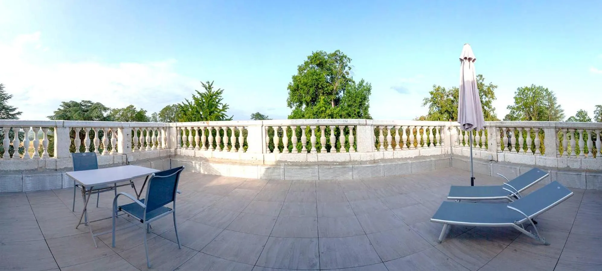 Balcony/Terrace in Chambres d'hotes de Pouzelande