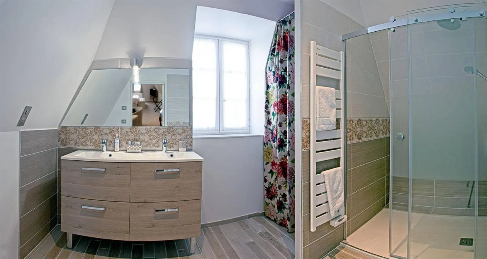 Shower in Chambres d'hotes de Pouzelande