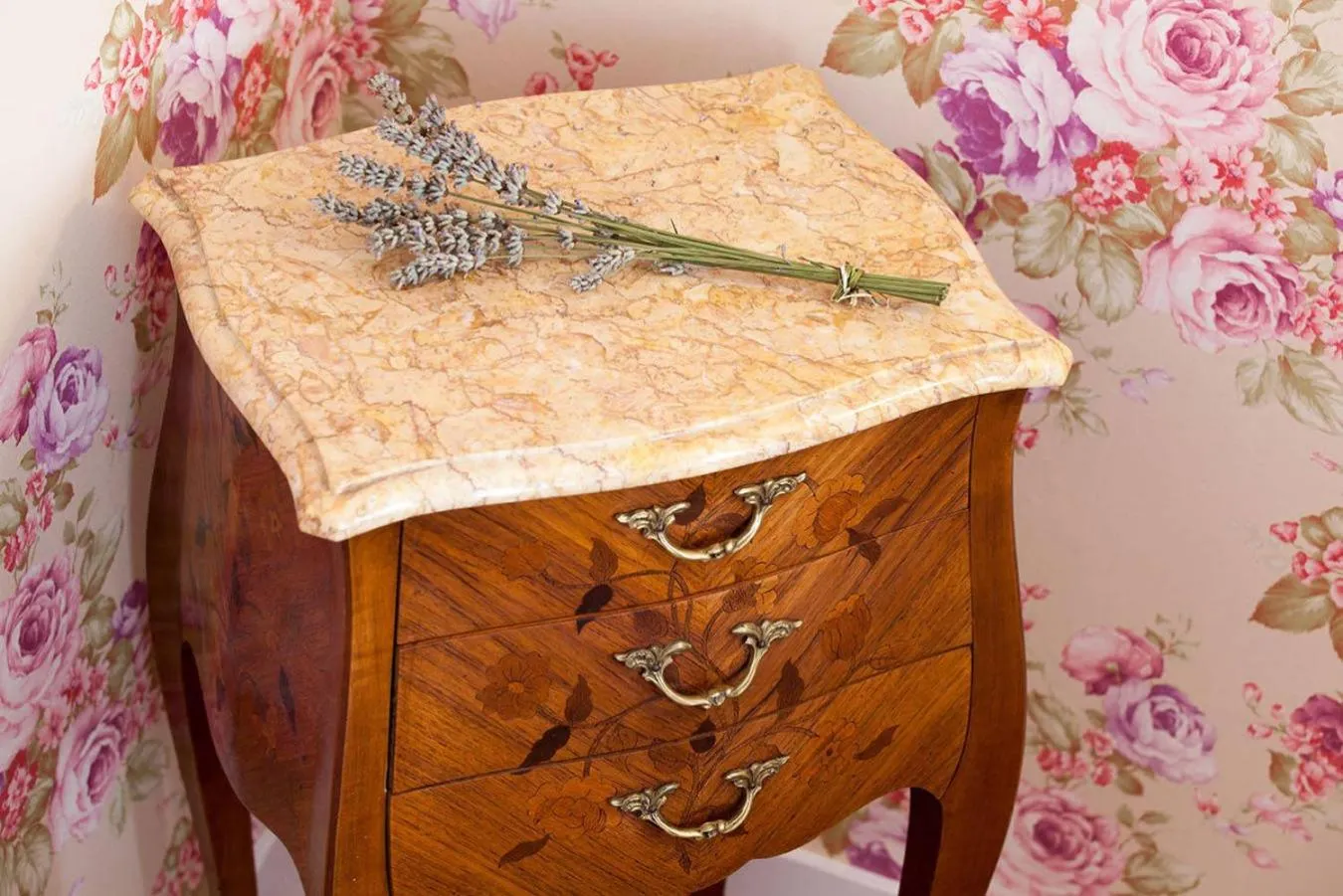 Decorative detail in Chambres d'hotes de Pouzelande