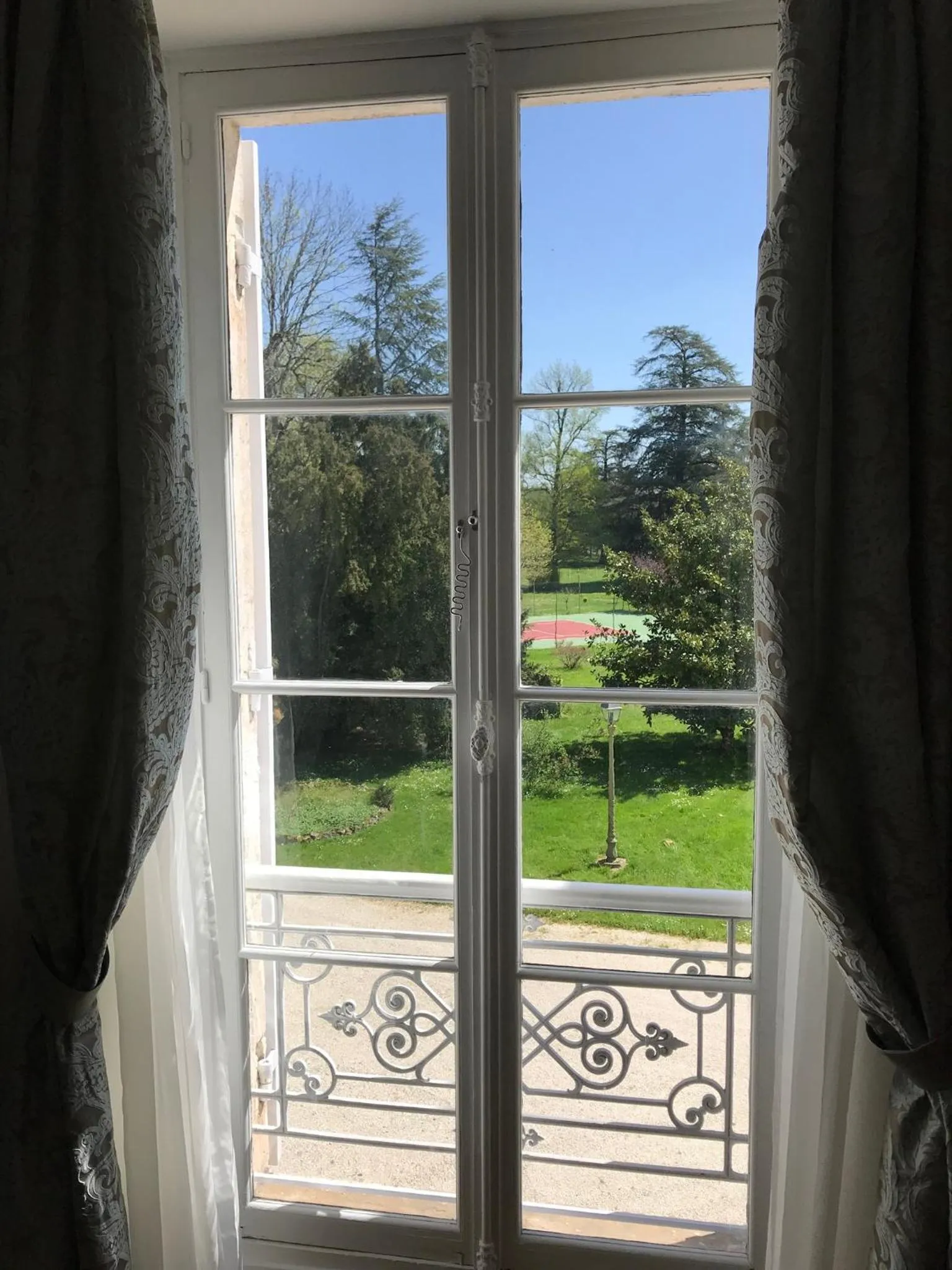 Garden view in Chambres d'hotes de Pouzelande