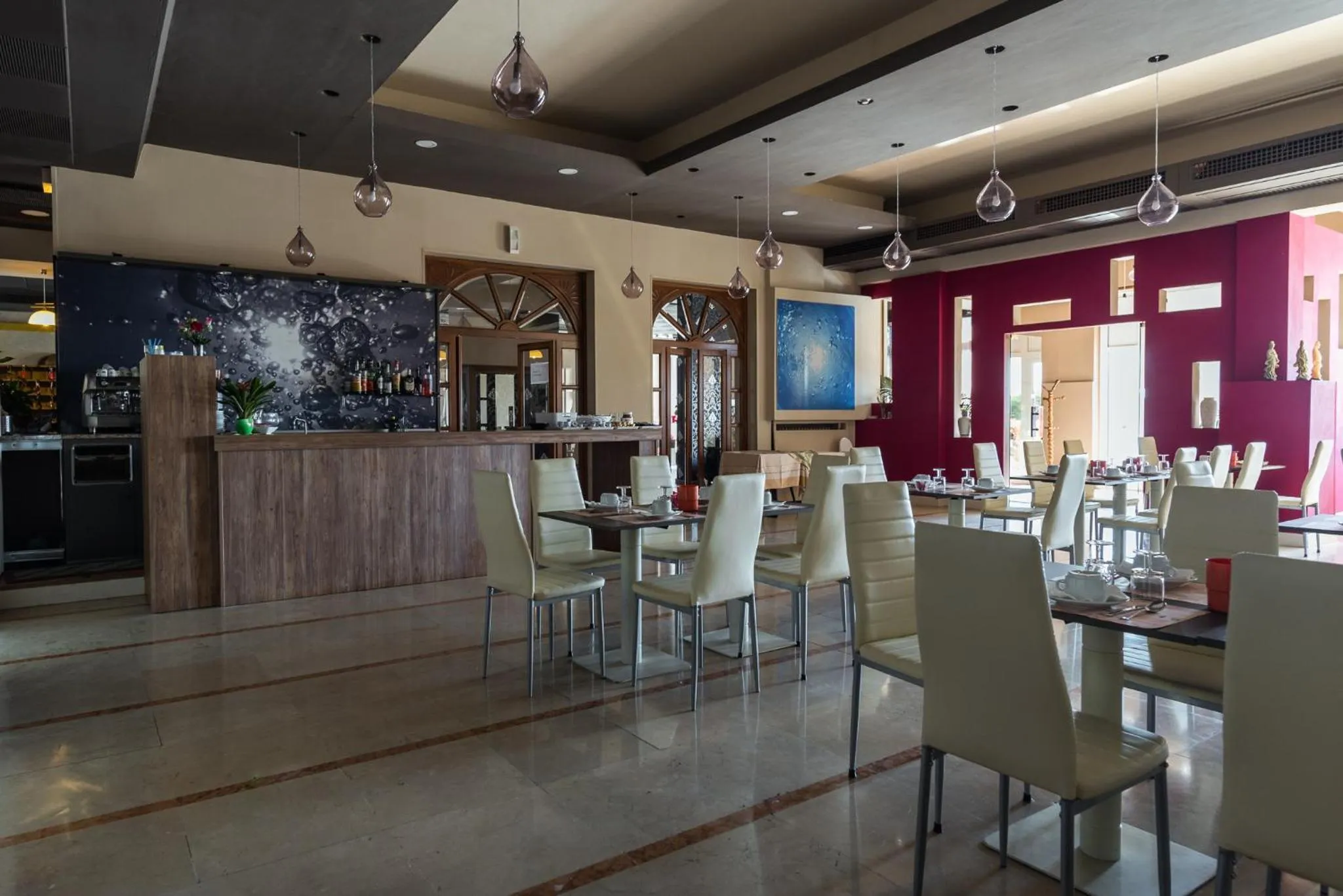 Coffee/tea facilities in Hotel Royal