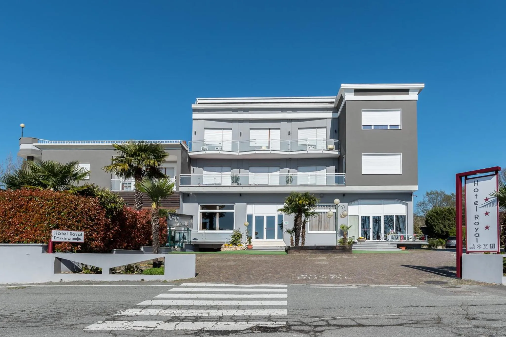 Property building in Hotel Royal