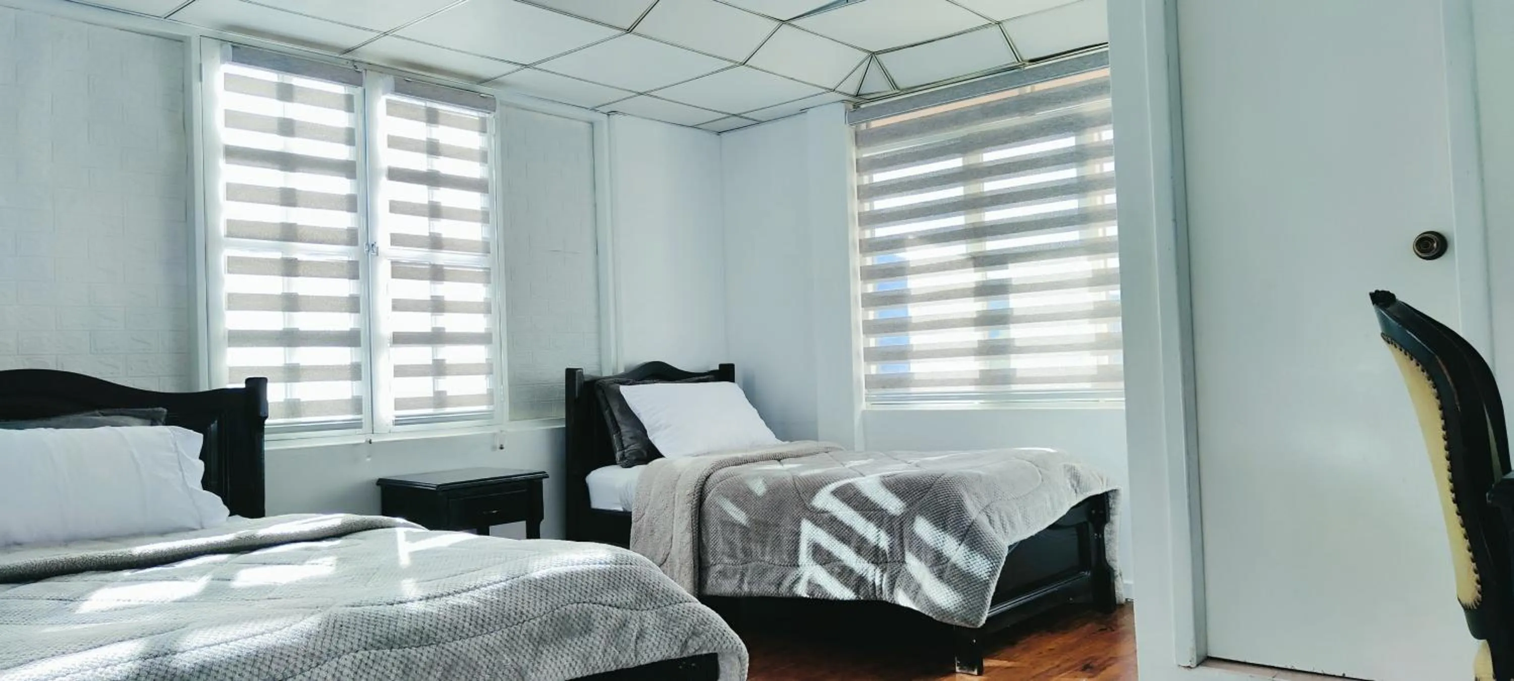 Photo of the whole room, Bed in Hotel Muros Quito